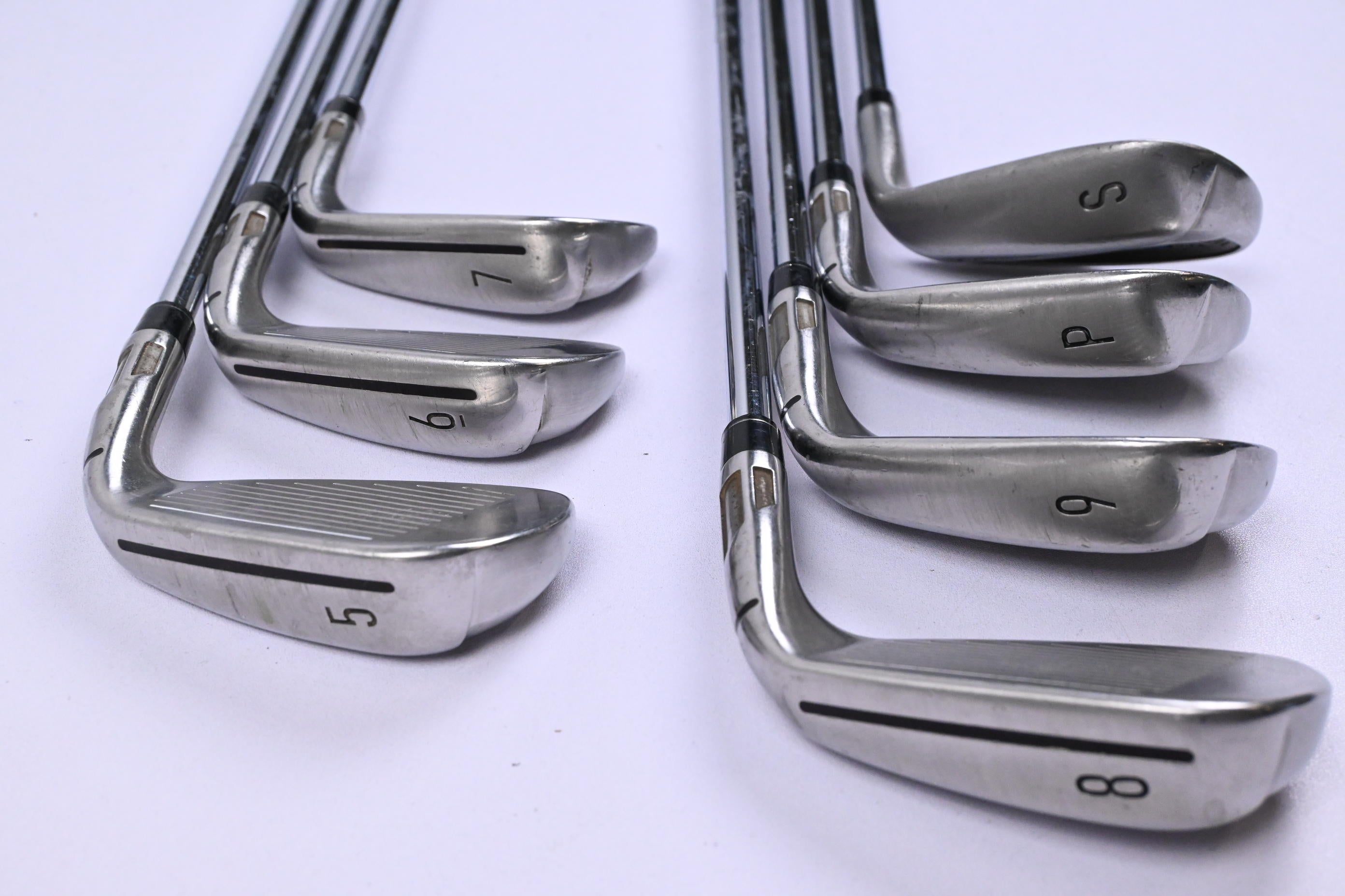 Left Hand Taylormade SIM2 Max Irons / 5-PW+SW / Regular Flex Elevate 95 Shafts