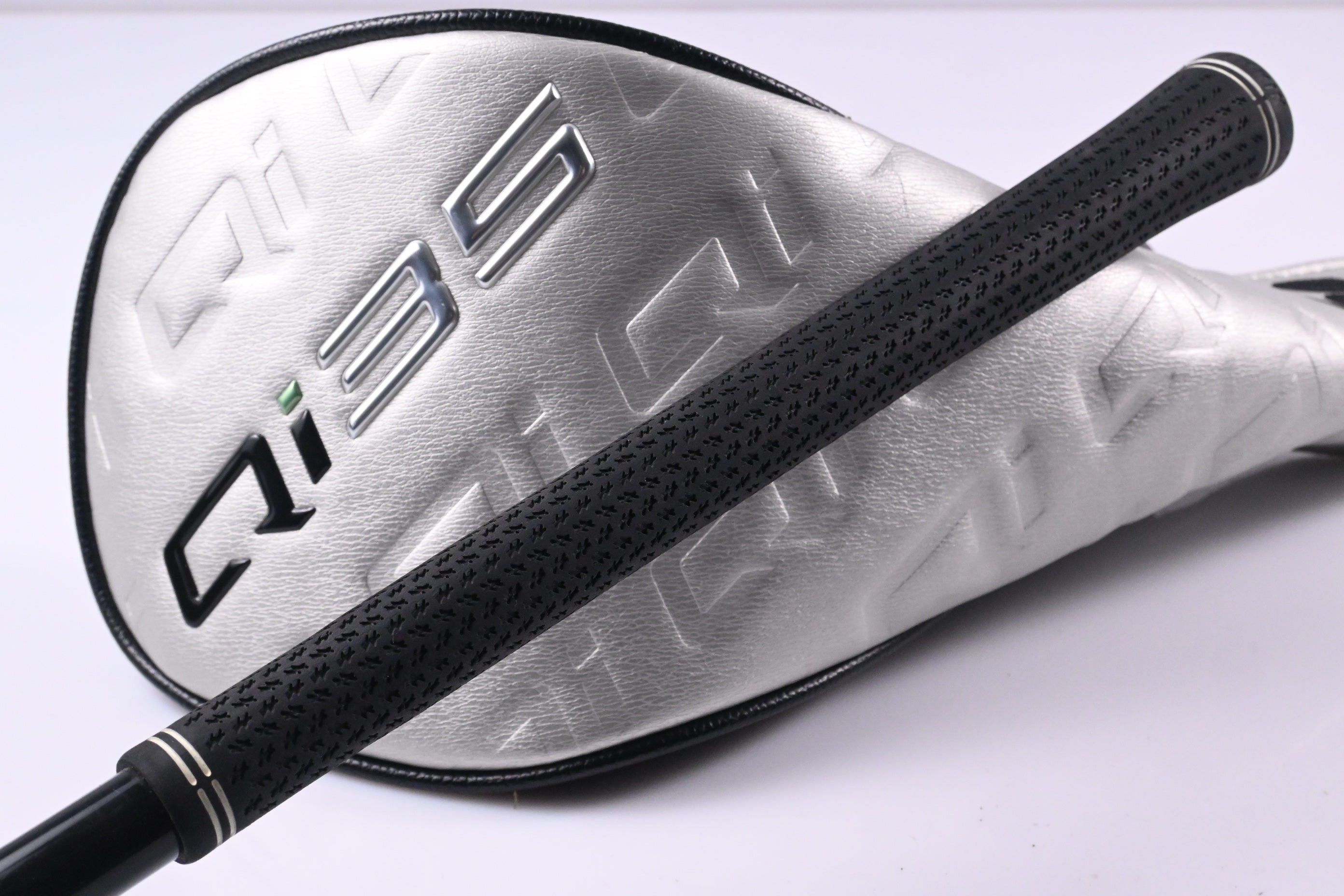 Left Hand Taylormade Qi35 Max Driver / 10.5 Degree / X-Flex HZRDUS Smoke RDX