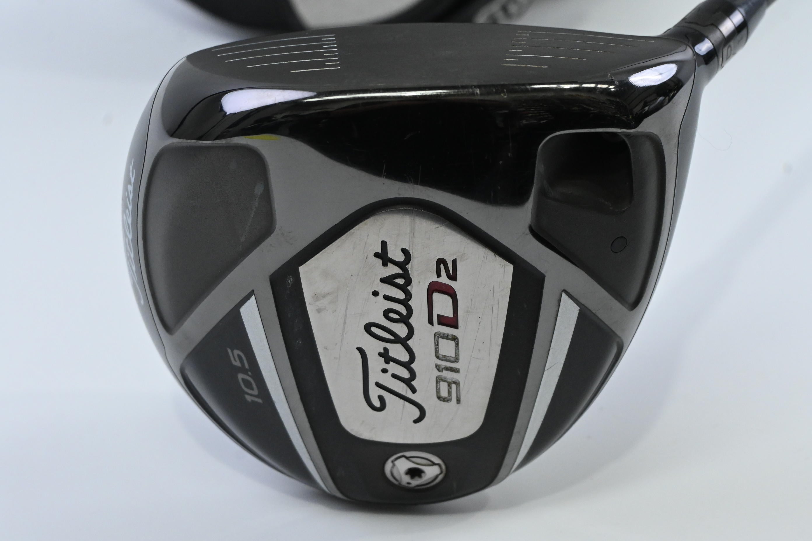 Titleist 910 D2 Driver / 10.5 Degree / Stiff Flex Aldila RIP 60 Shaft