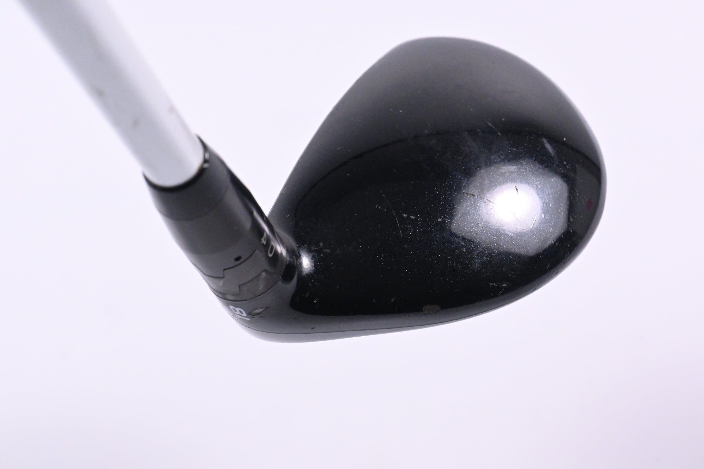 Titleist 915H #2 Hybrid / 18 Degree / Stiff Flex Aldila Rogue Silver 85 Shaft