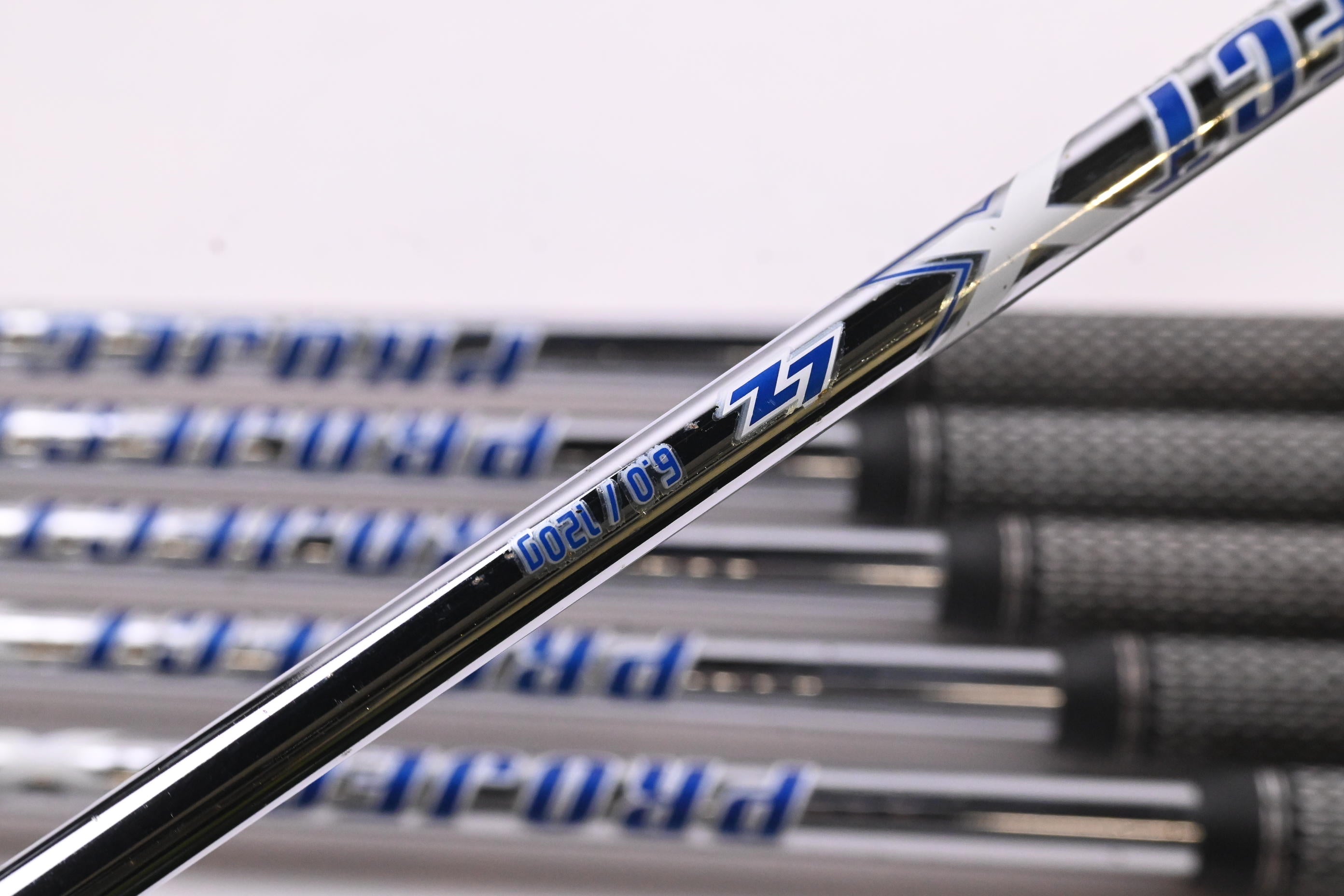 Titleist T100 S 2019 Irons / 5-PW / Stiff Flex Project X LZ 120 Shafts