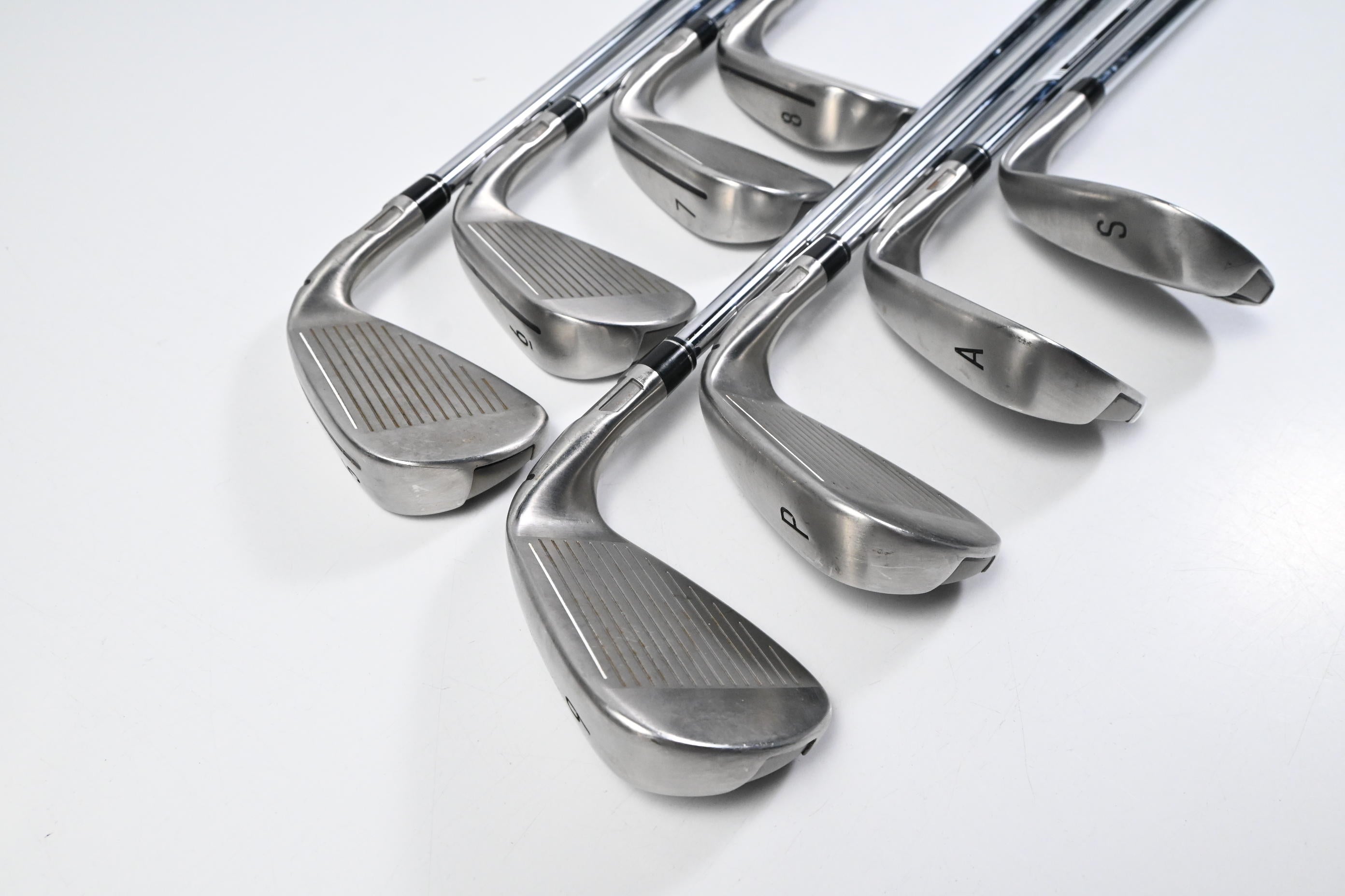 Left Hand Taylormade Stealth Irons / 5-PW+GW+SW / Regular Flex KBS MAX MT 85