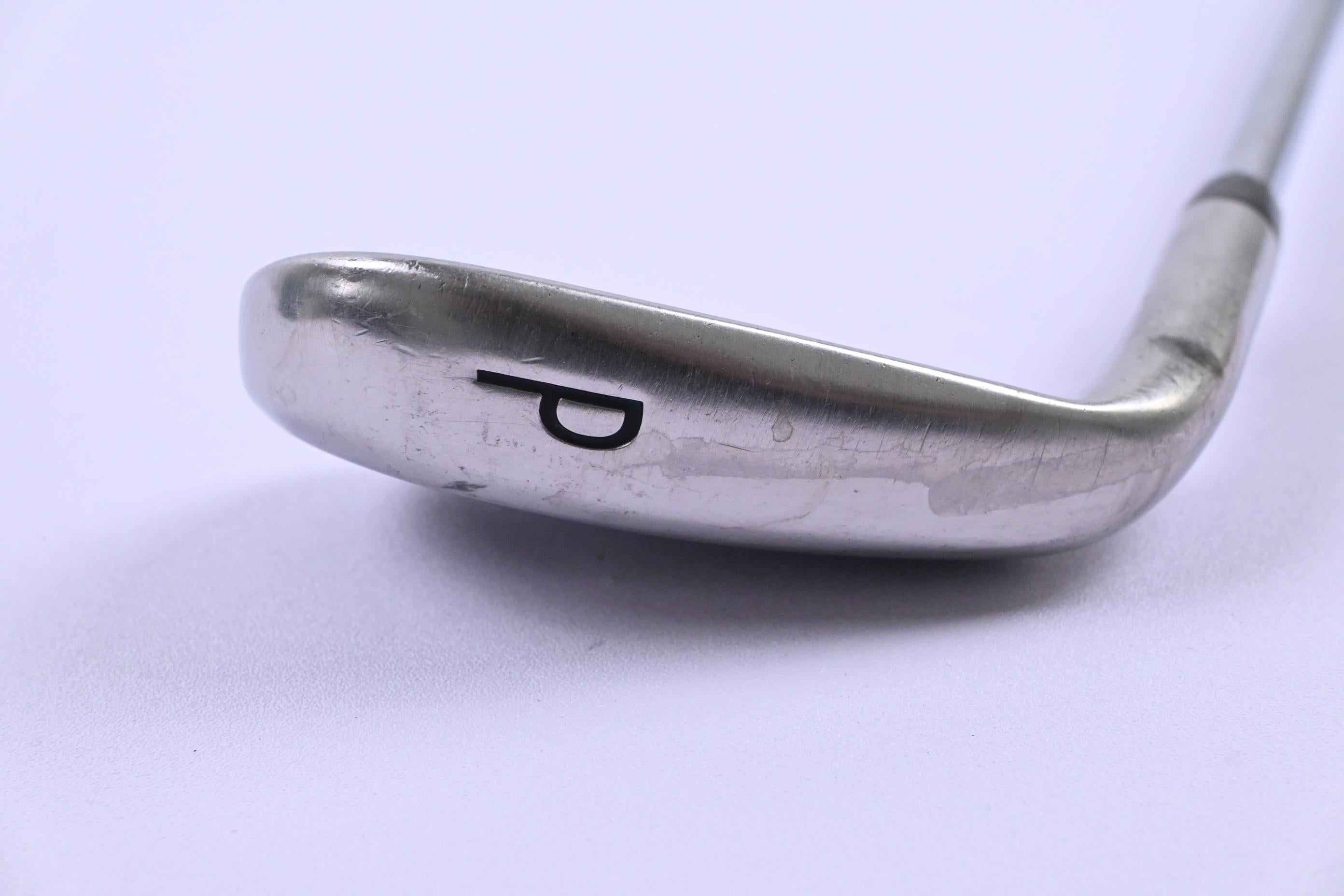 Titleist 718 AP1 Pitching Wedge / 43 Degree / Stiff Flex Project X LZ Shaft