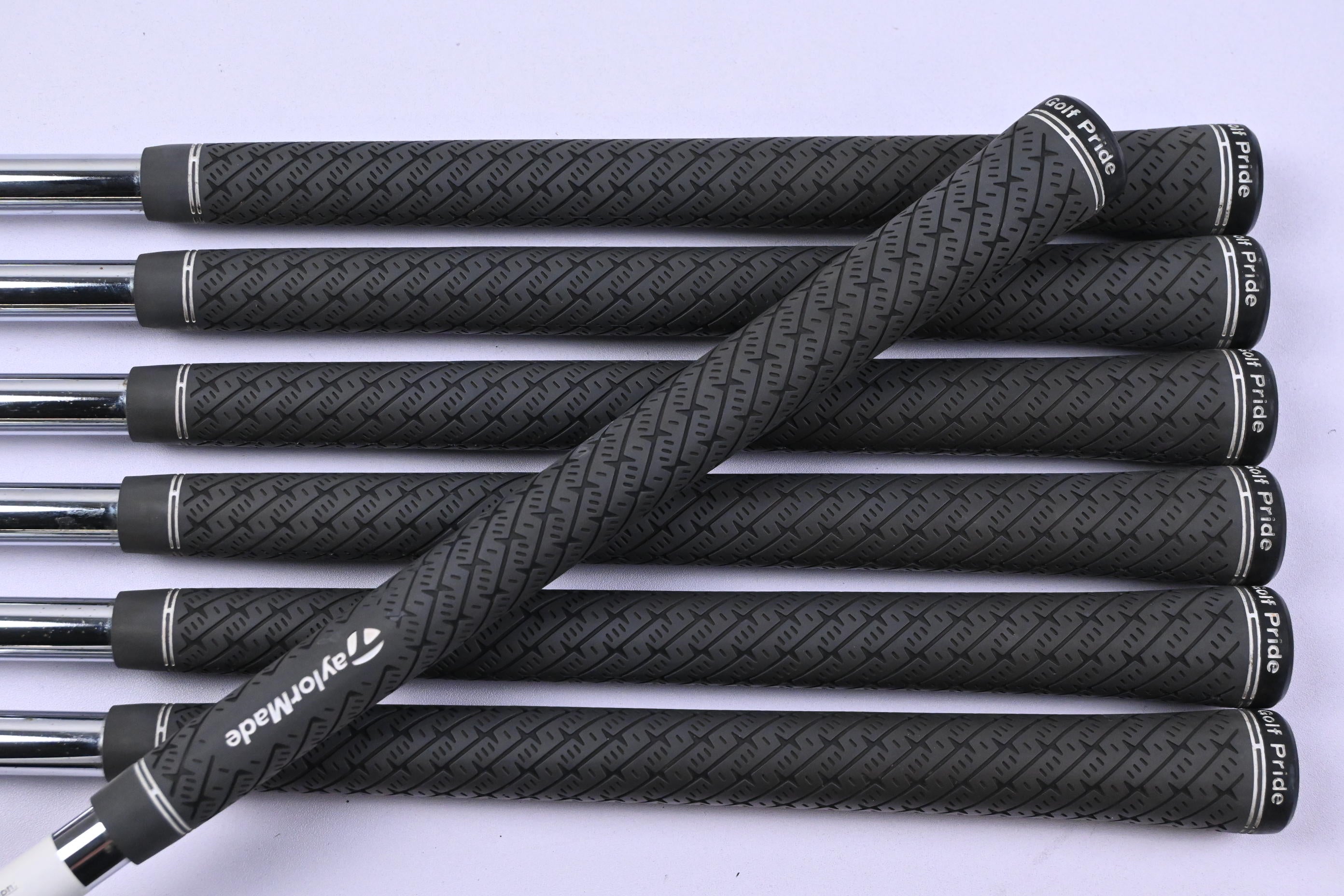 Left Hand Taylormade SIM2 Max Irons / 5-PW+SW / Regular Flex Elevate 95 Shafts