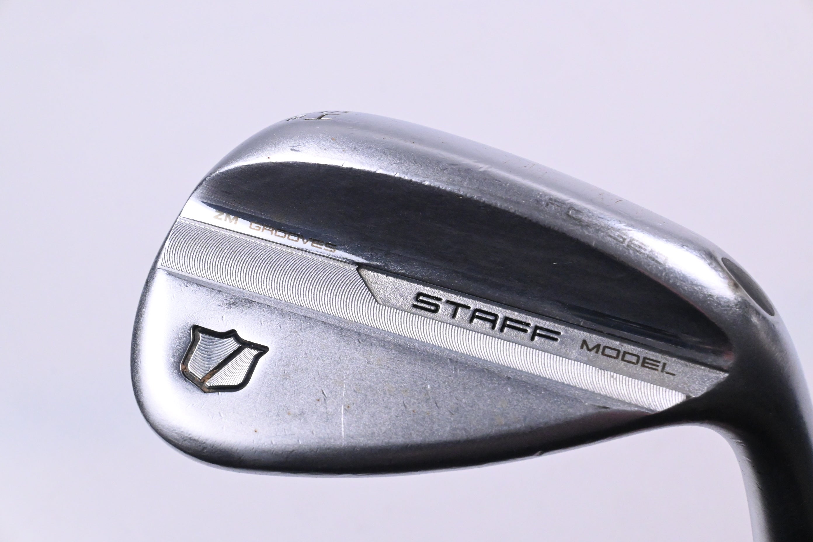 Wilson Staff Model ZM Sand Wedge / 54 Degree / Regular Flex Dynamic Gold MID 115
