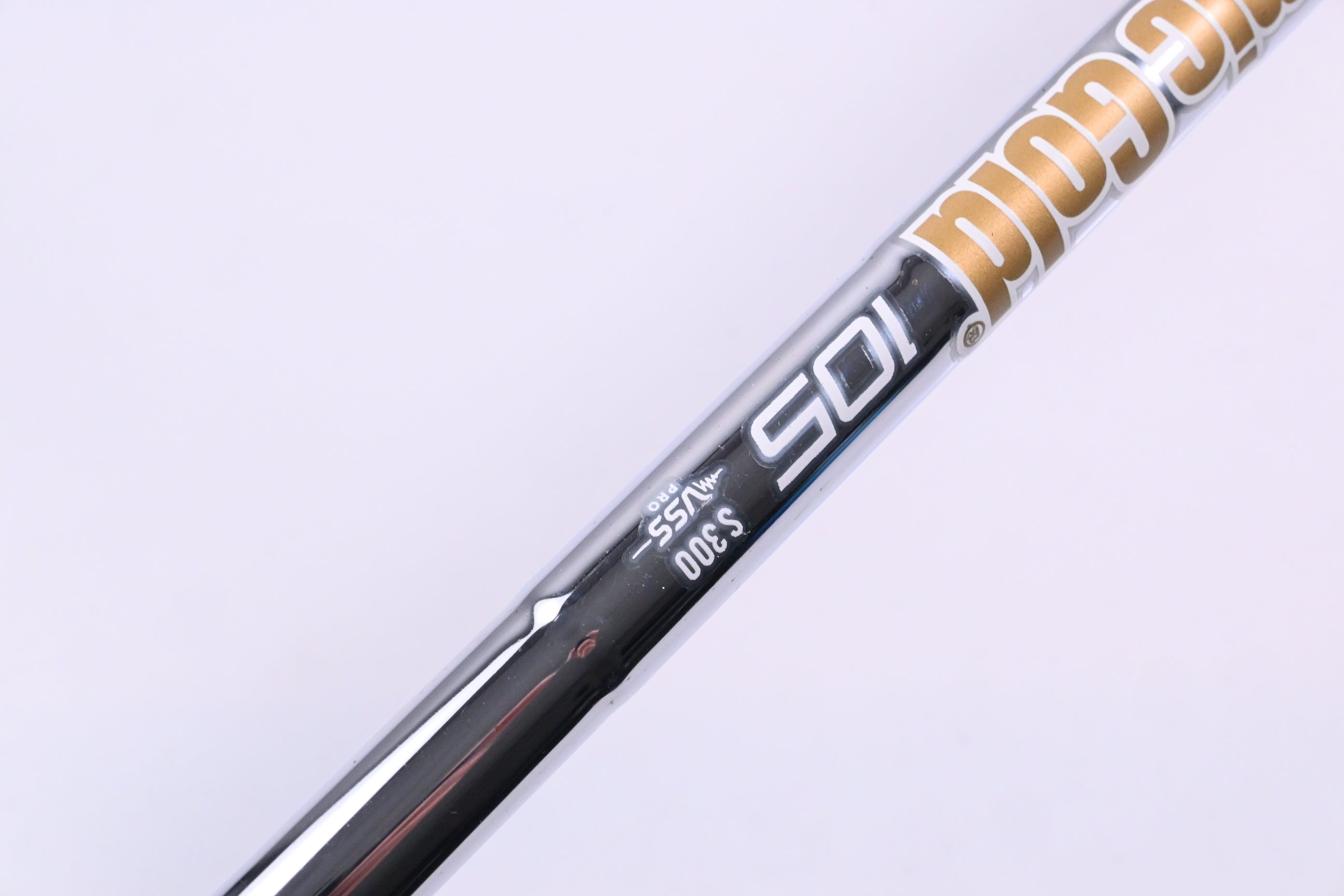 Taylormade P790 2019 #8 Iron / Stiff Flex Dynamic Gold 105 S300 Shaft