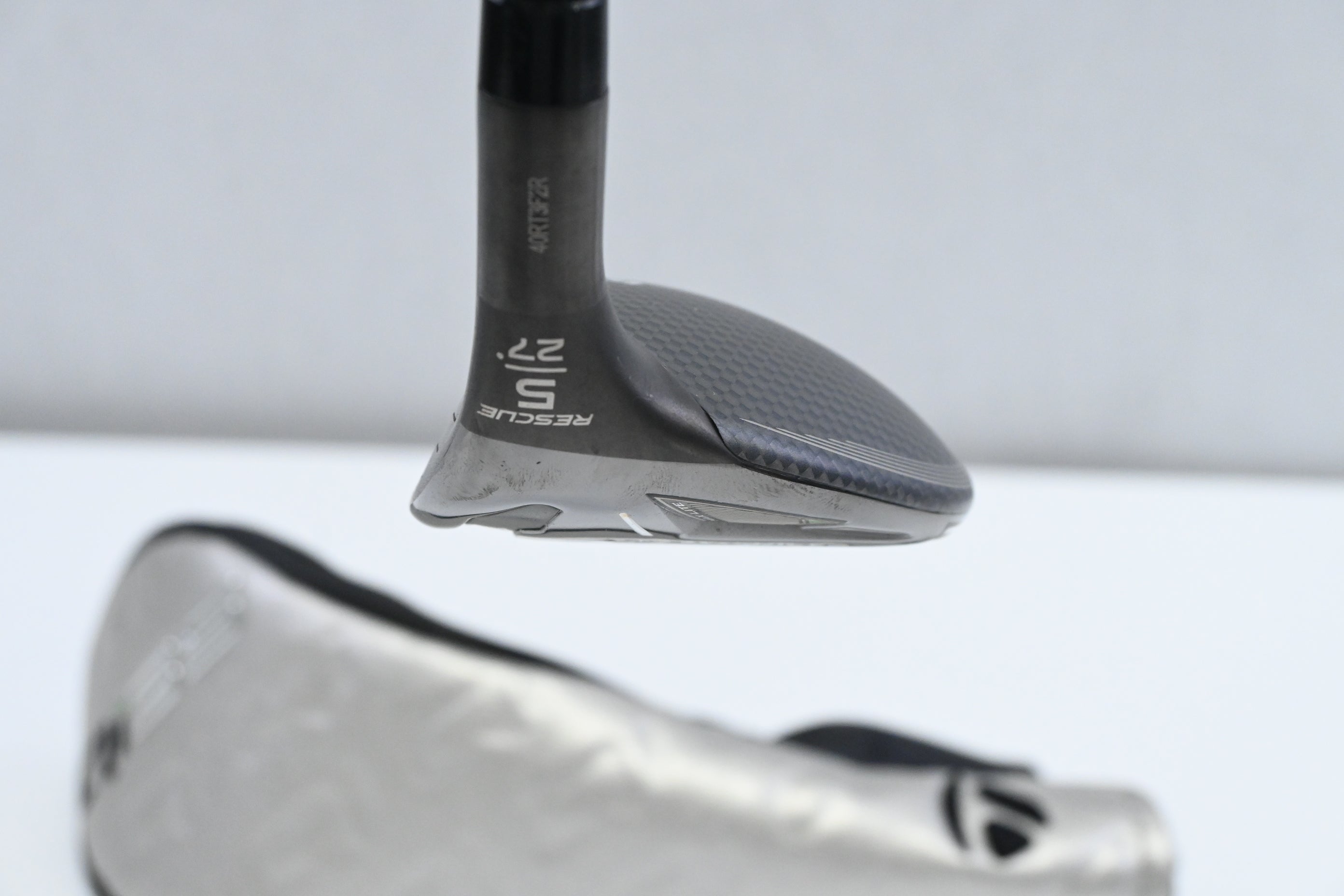 Taylormade Qi35 Max Lite #5 Hybrid / 27 Degree / Regular Flex Vanquish 5 Shaft