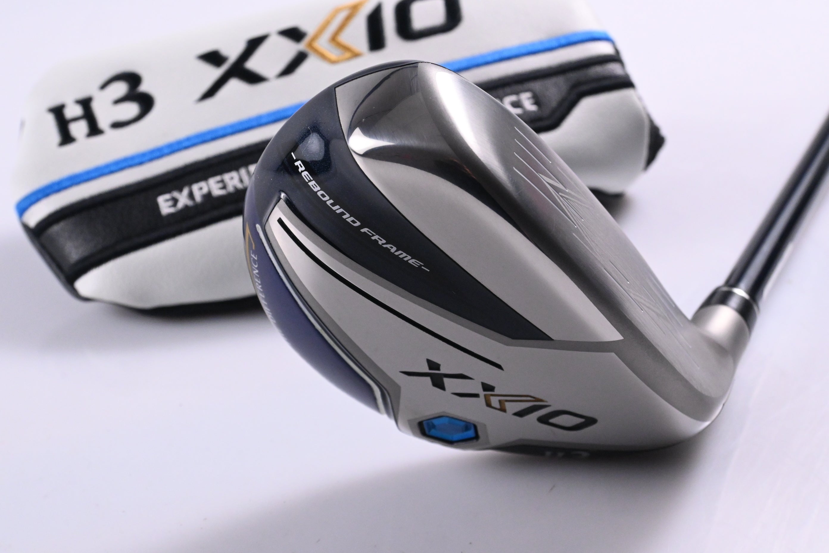 XXIO 12 #3 Hybrid / 18 Degree / Stiff Flex XXIO MP1200 46 Shaft
