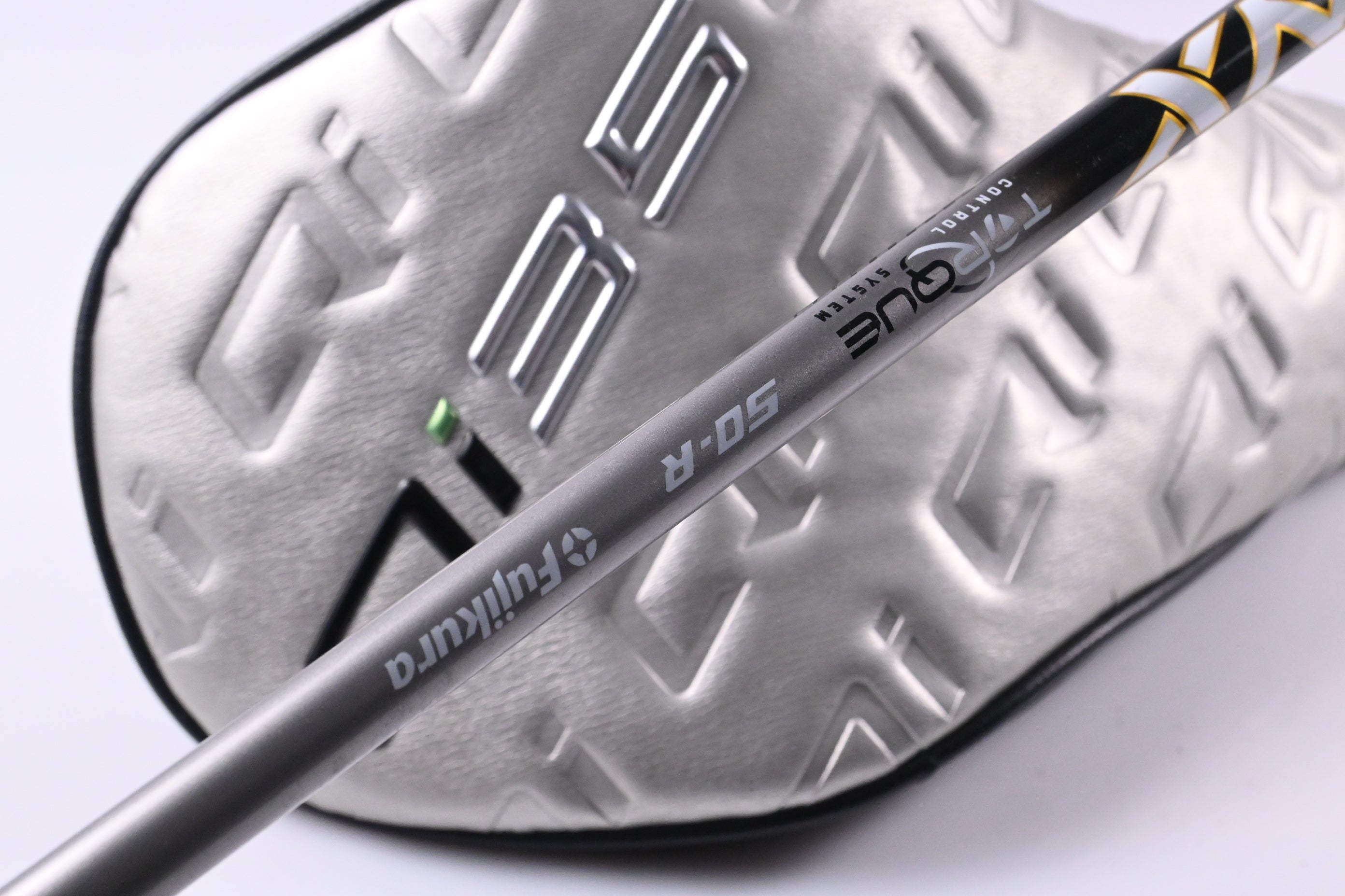 Taylormade Qi35 Max Driver / 10.5 Degree / Regular Flex Fujikura SpeederNX TCS