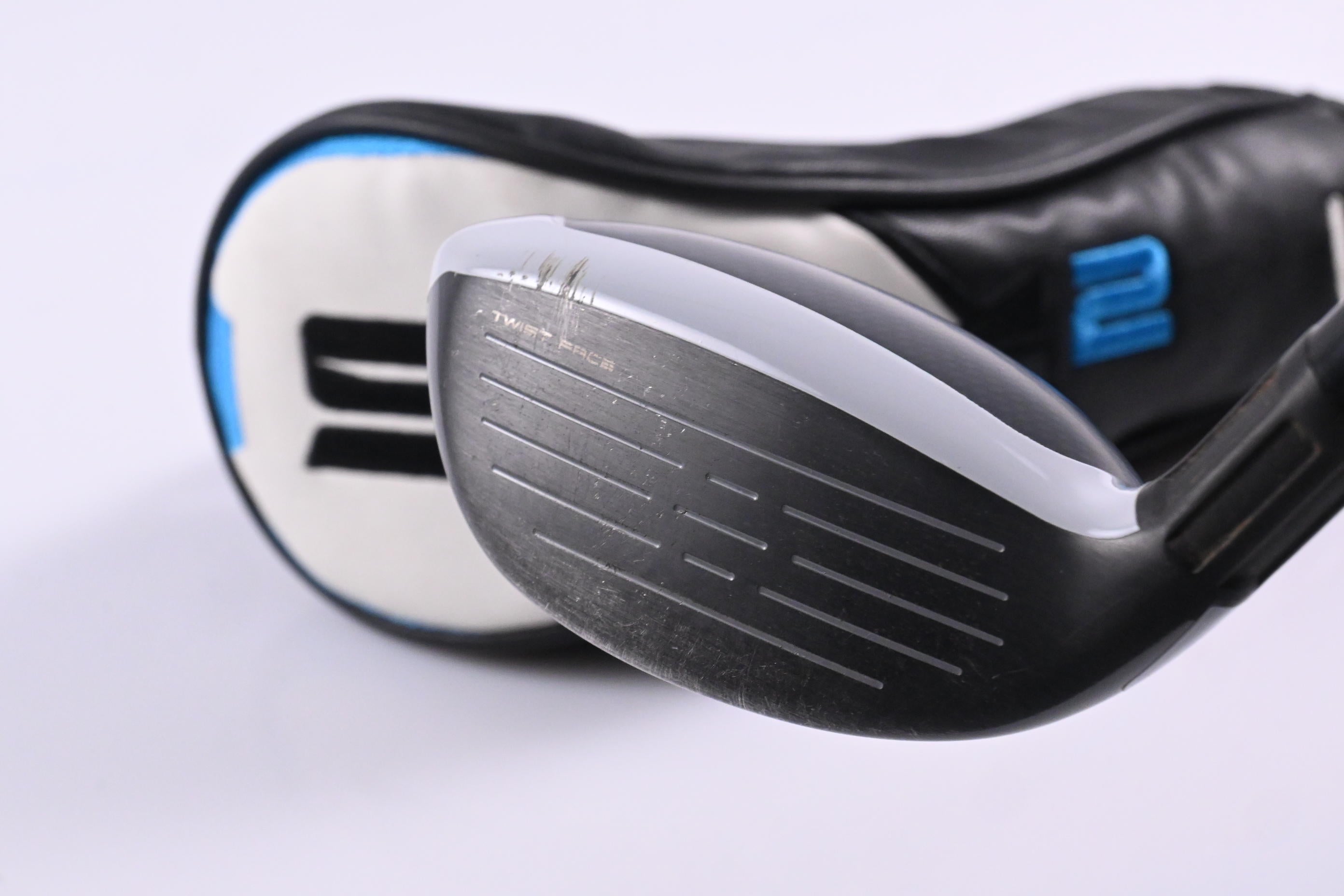 Taylormade SIM2 Max #4 Hybrid / 22 Degree / Regular Flex Ventus Blue 6 Shaft