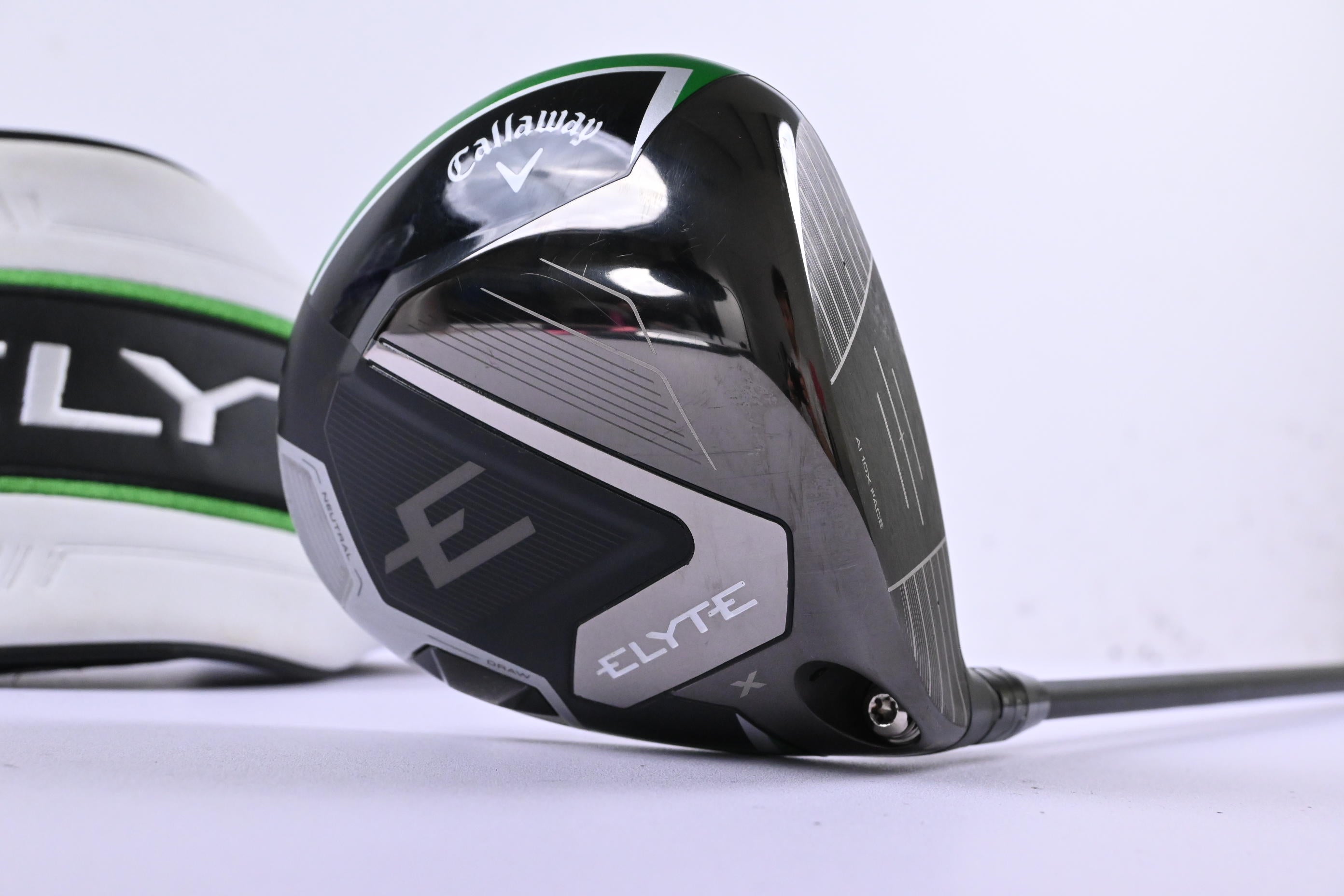 Callaway Elyte X Driver / 10.5 Degree / Regular Flex Vanquish 4 Shaft