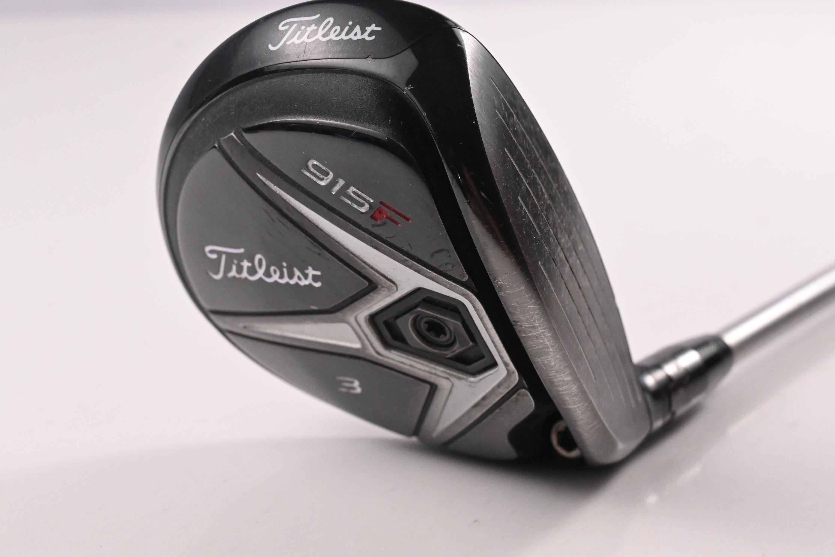 Titleist 915 F #3 Wood / 16.5 Degree / Regular Flex Diamana Blue S+ 60 Shaft