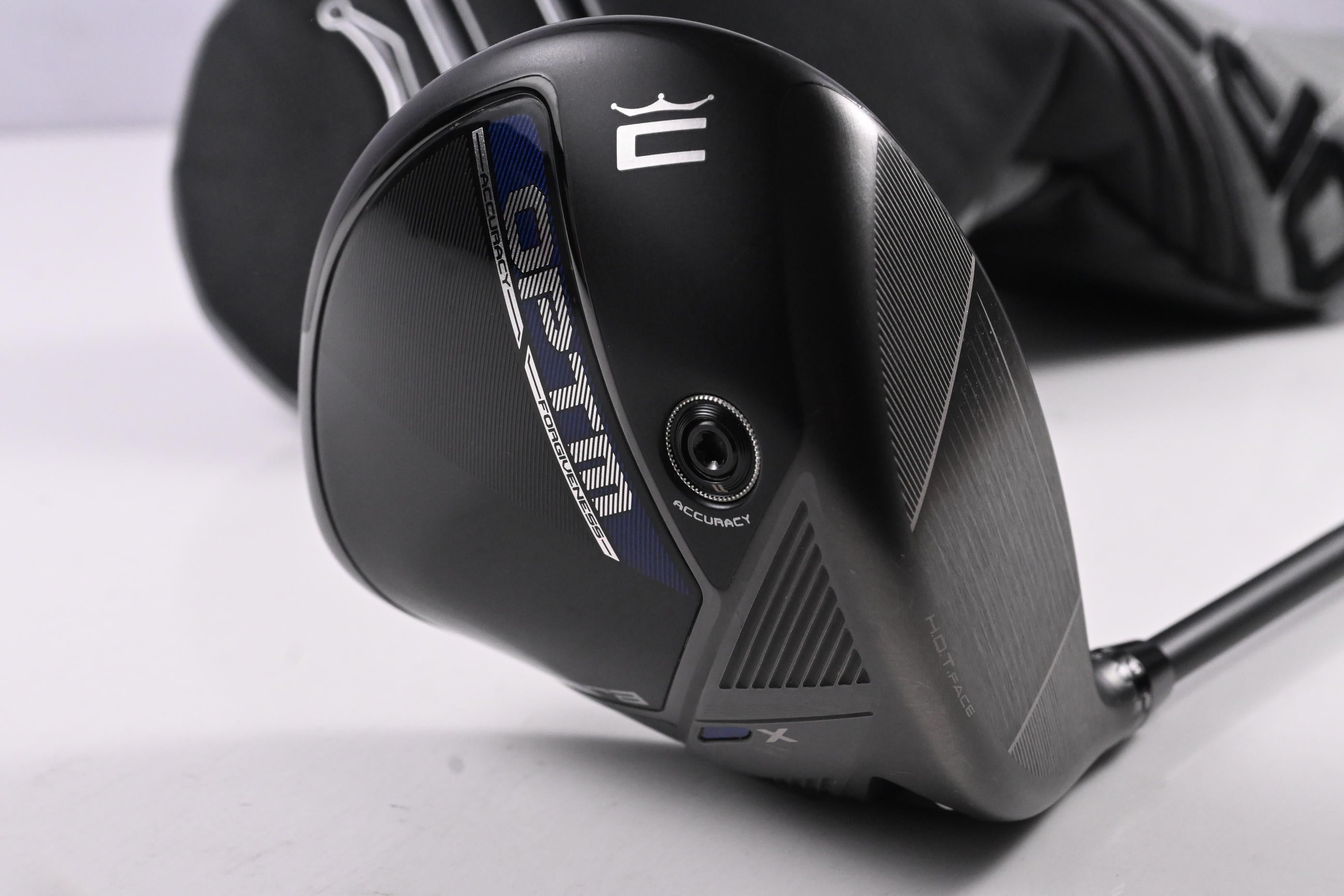 Cobra OPTM X Driver / 10.5 Degree / Regular Flex Kai'Li Dark Waves Red 50 Shaft