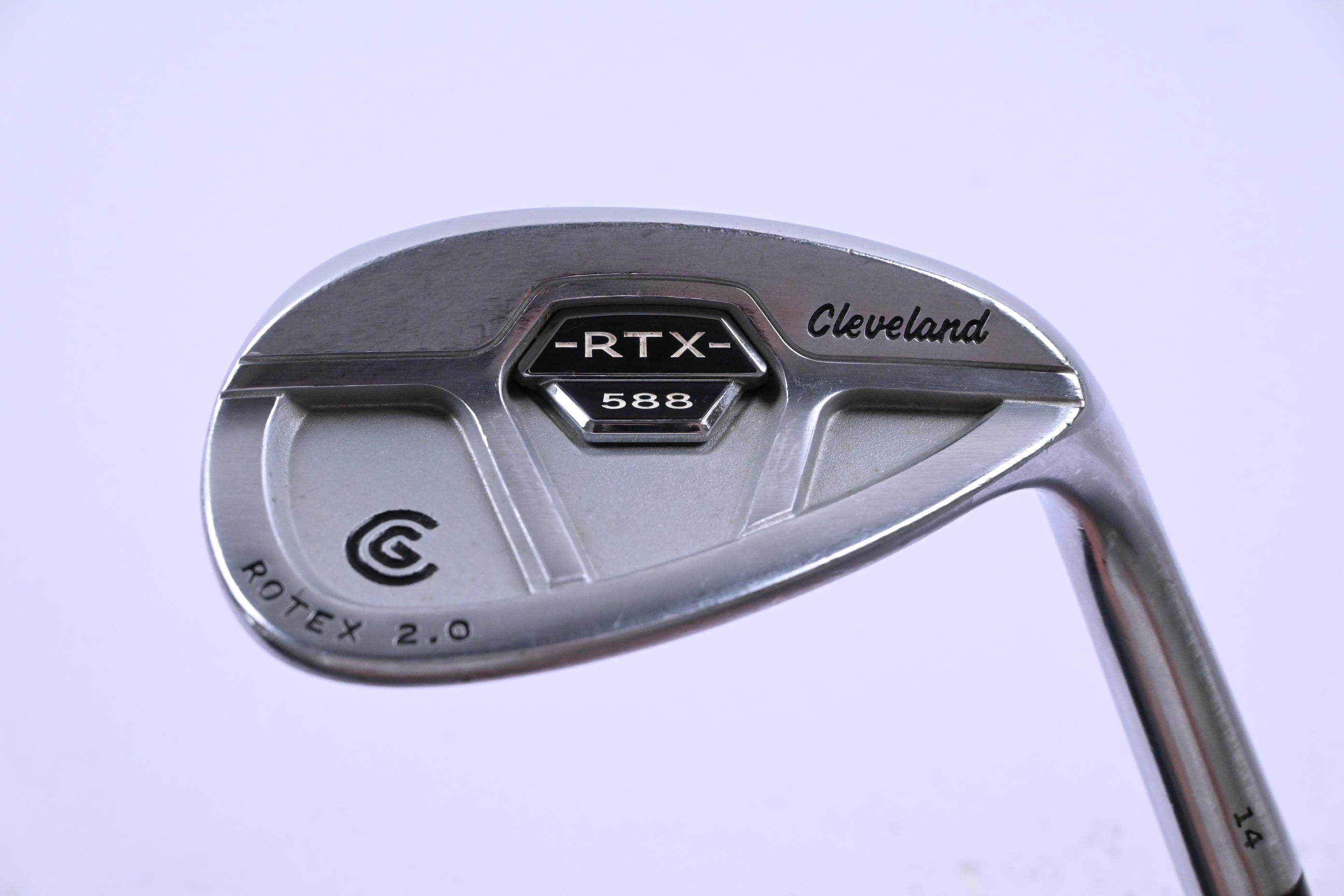 Cleveland 588 RTX Sand Wedge / 56 Degree / Wedge Flex Dynamic Gold Shaft