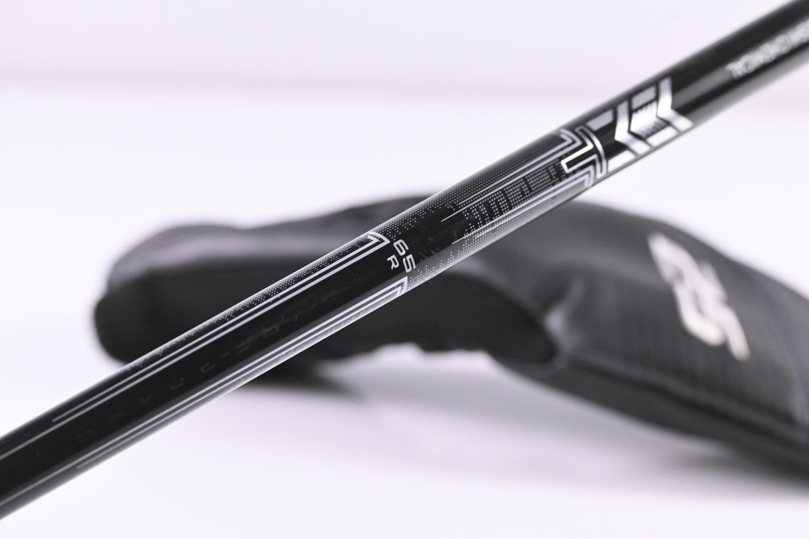 Mizuno JPX 925 Fli-Hi #6 Hybrid / 28 Degree / Regular Flex MMT 65 Shaft
