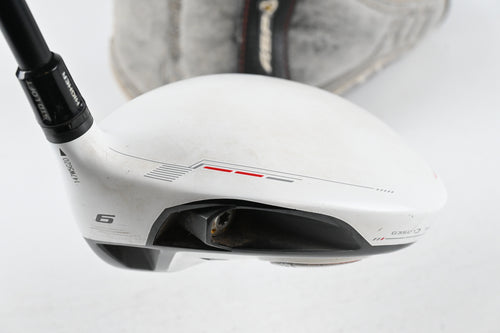 Taylormade R11 Driver / 9 Degree / Stiff Flex Fujikura Blur 60 Shaft