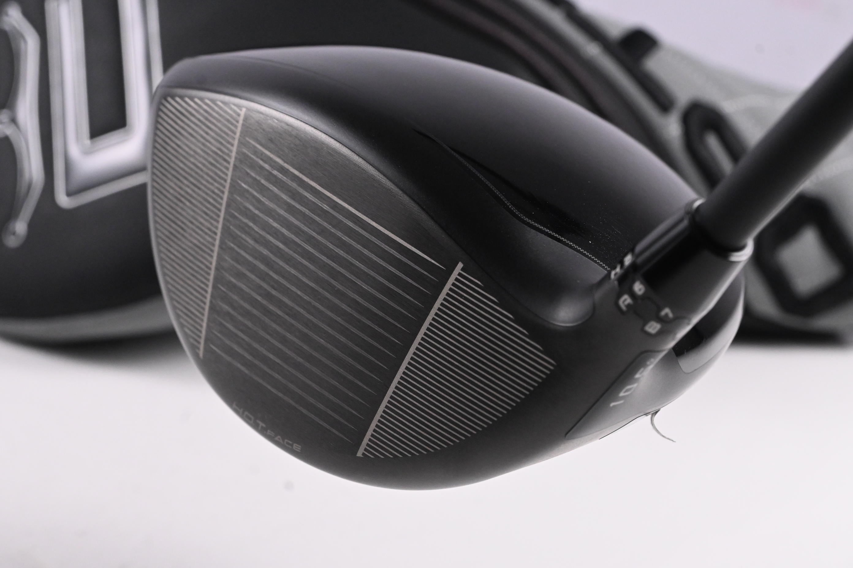 Cobra OPTM X Driver / 10.5 Degree / Regular Flex Kai'Li Dark Waves Red 50 Shaft