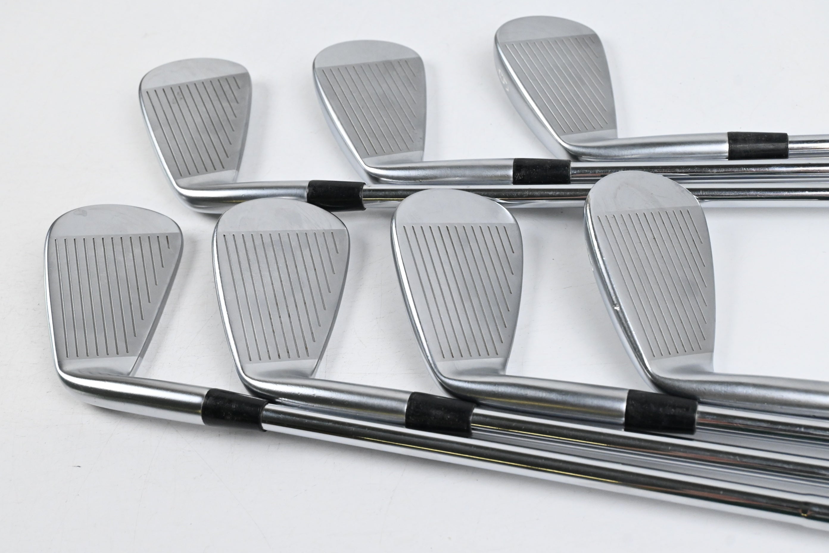 Mizuno JPX 923 Forged Irons / 4-PW / Regular Flex Dynamic Gold Mid 100 R300