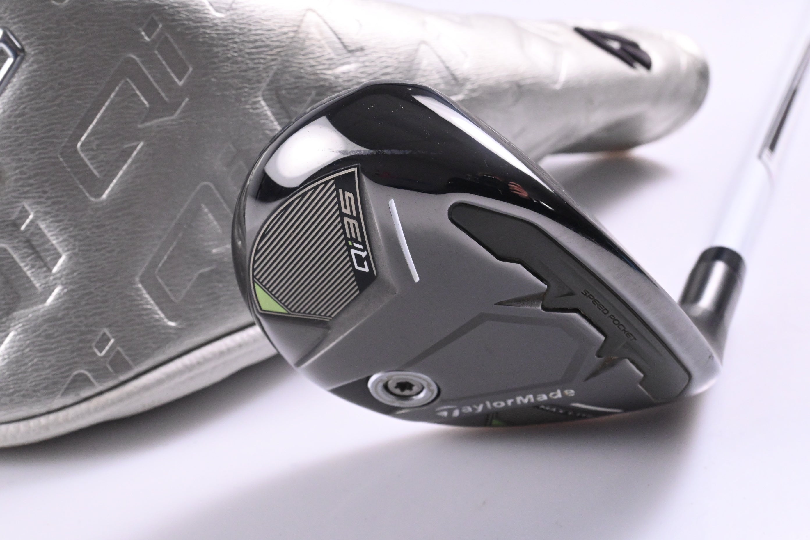 Ladies Taylormade Qi35 #6 Hybrid / 31 Degree / Ladies Flex Speeder NX 40 Shaft