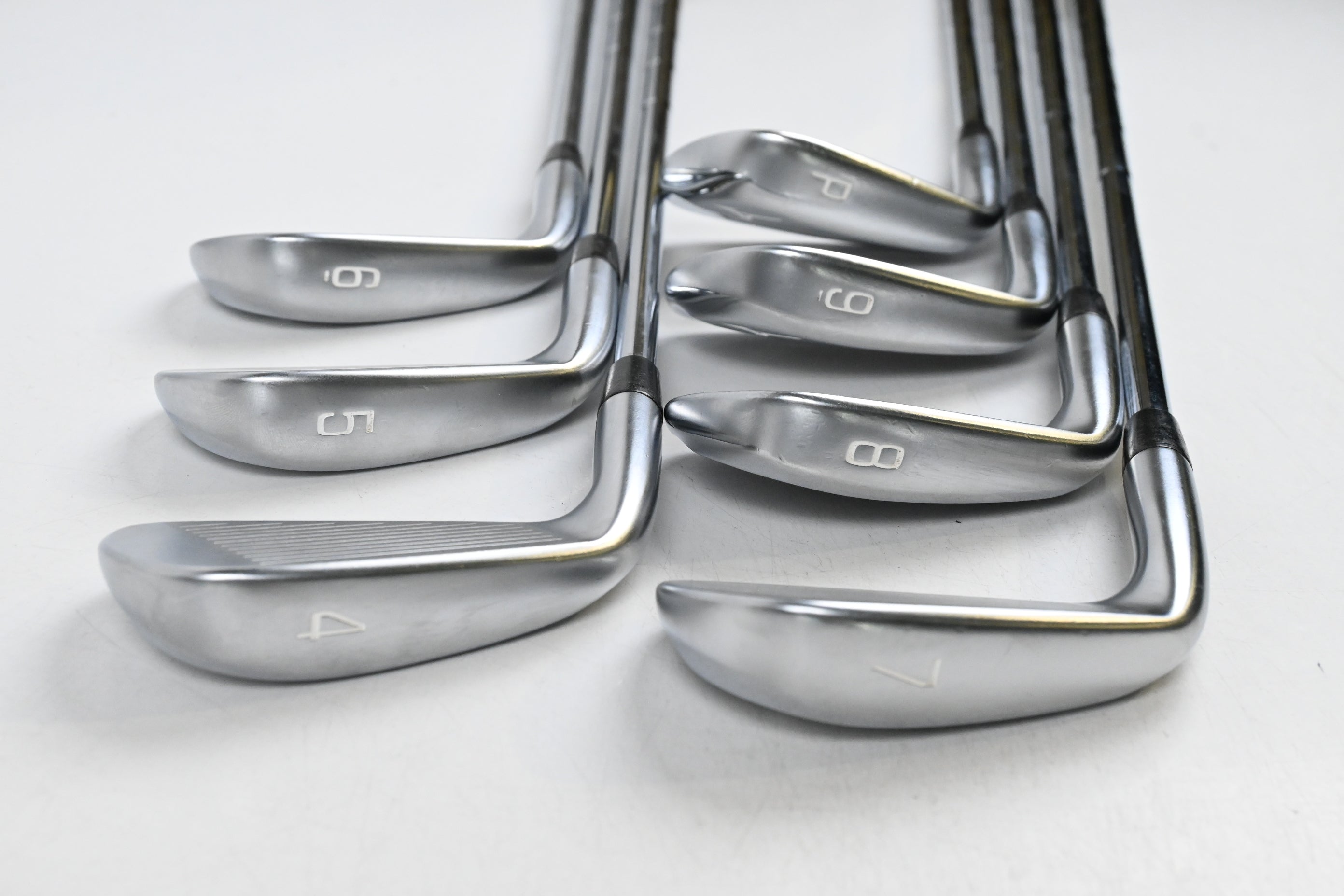 Mizuno JPX 923 Forged Irons / 4-PW / Regular Flex Dynamic Gold Mid 100 R300