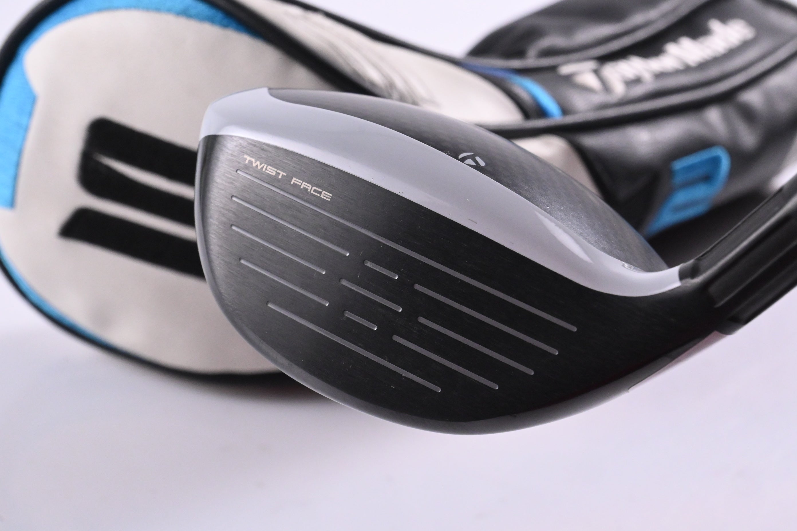 Taylormade SIM2 Max #5 Wood / 18 Degree / Regular Flex Ventus Blue 5 Shaft