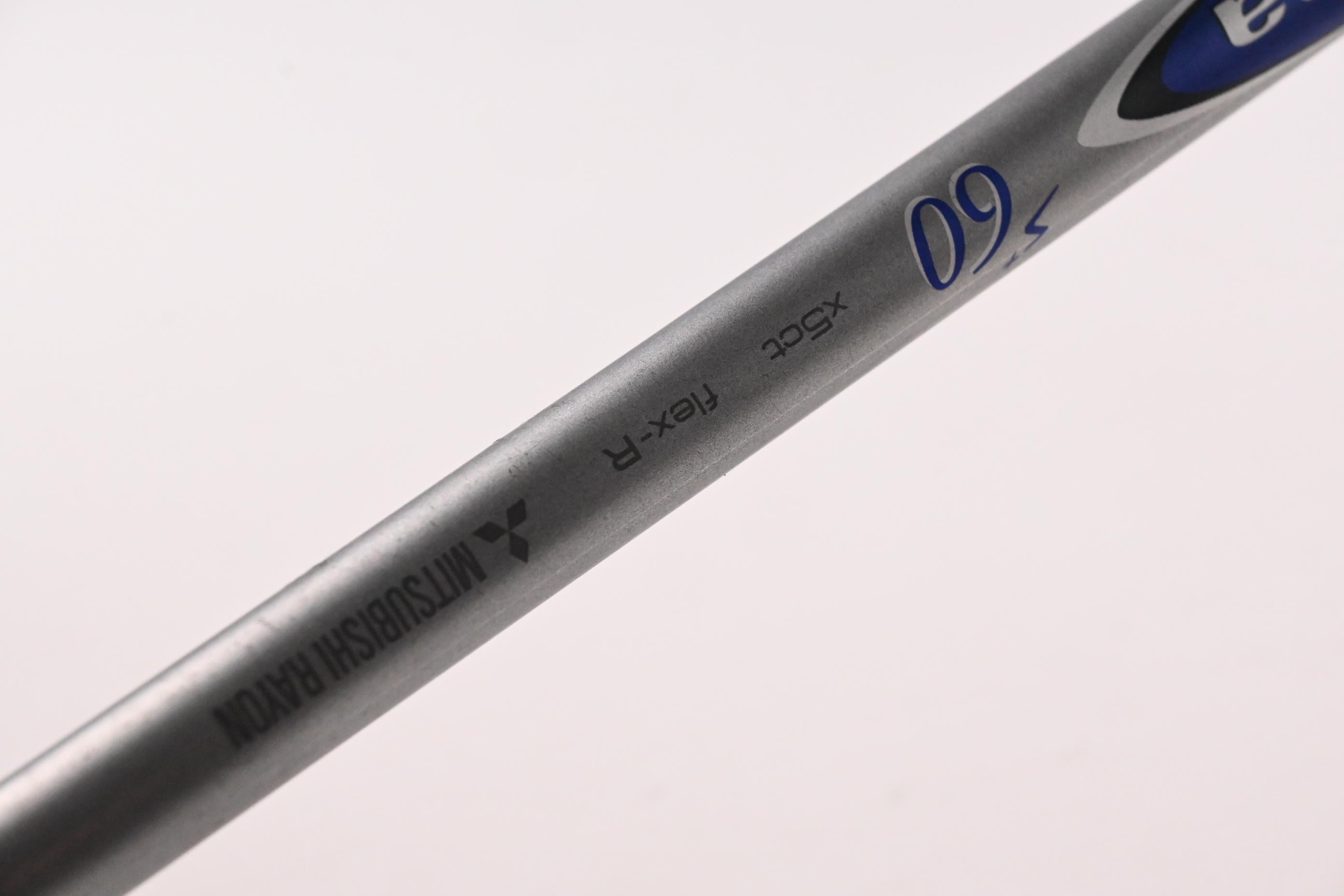 Titleist 915 F #3 Wood / 16.5 Degree / Regular Flex Diamana Blue S+ 60 Shaft