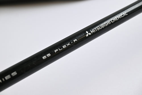 Titleist TSR2 #3 Wood / 15 Degree / Regular Flex Tensei AV Series Blue 65 Shaft