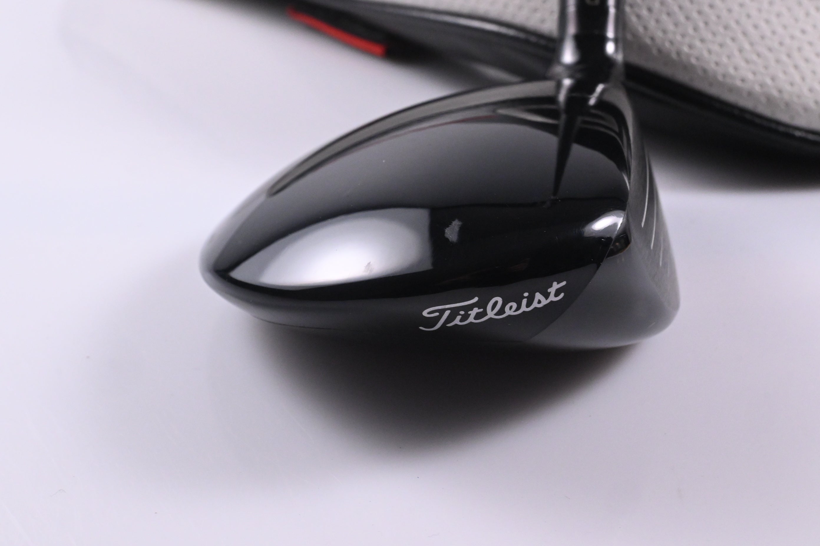Titleist GT2 #3 Wood / 16.5 Degree / Stiff Flex HZRDUS Black 70 Shaft