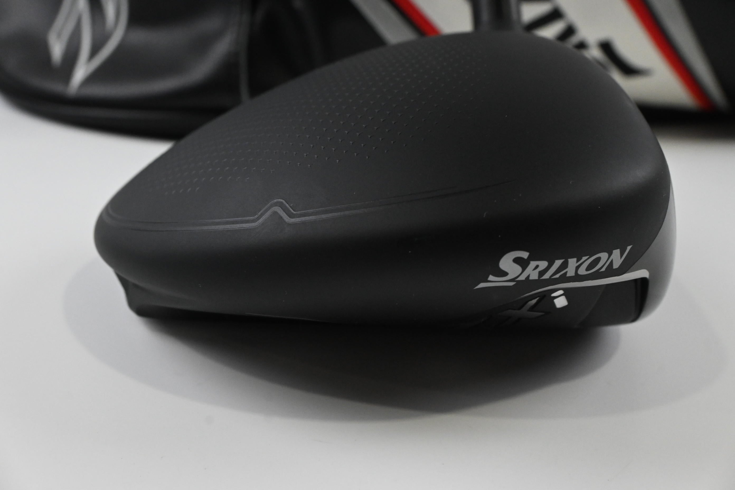 Srixon ZXi Driver / 10.5 Degree / X-Flex Kai'li White 60 Shaft