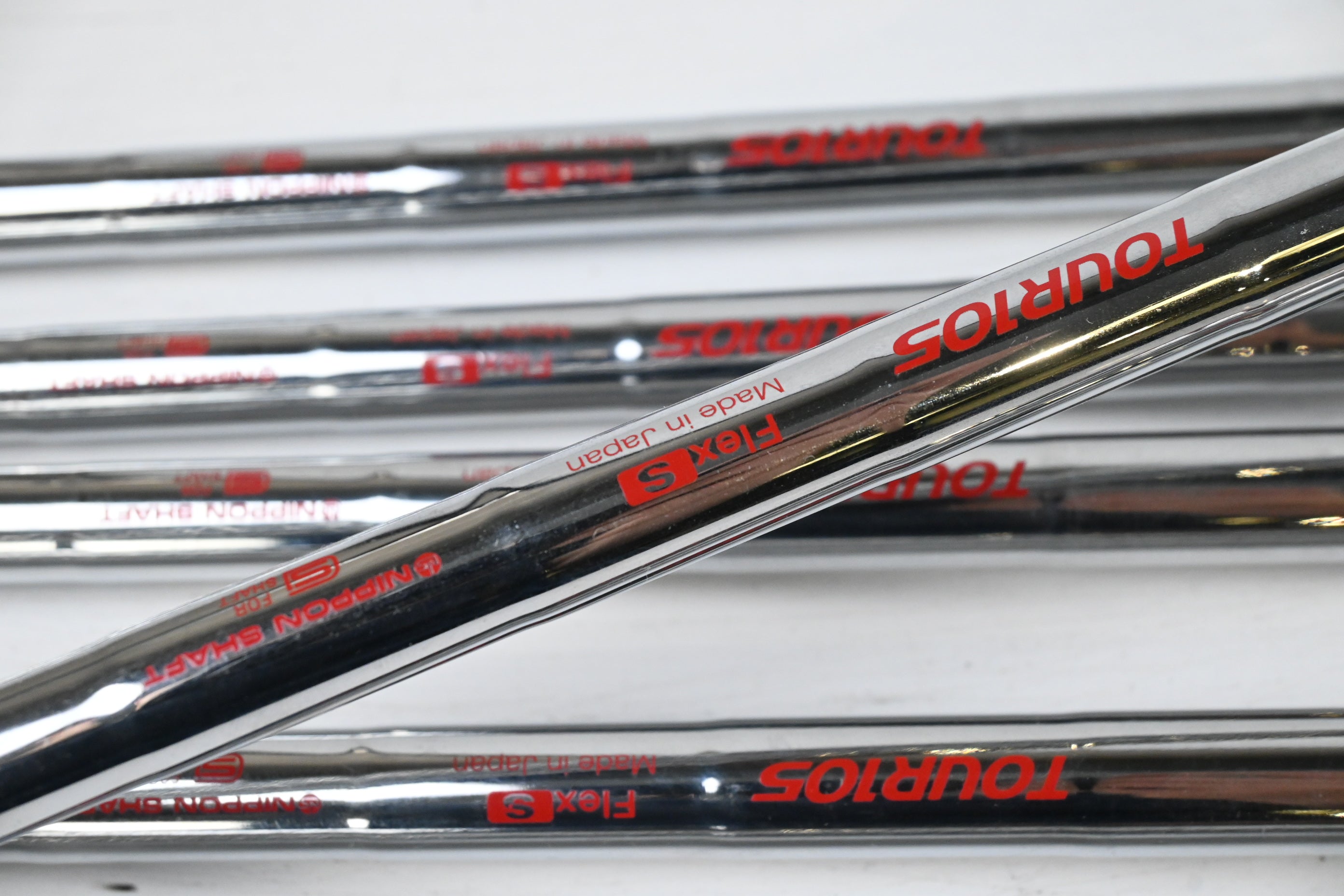 Taylormade Stealth Irons / 5-PW / Stiff Flex N.S.Pro Modus3 Tour105 Shafts
