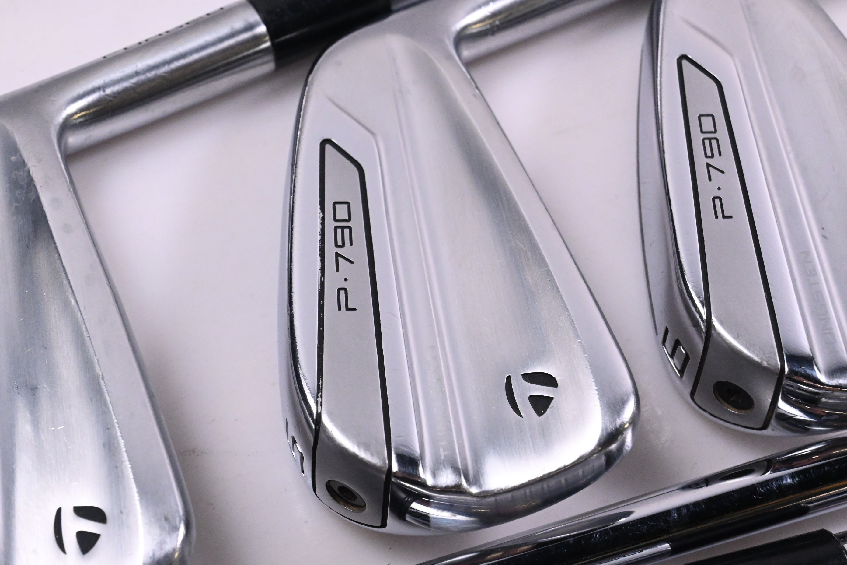 Taylormade P790 2019 Irons / 4-PW / Stiff Flex Dynamic Gold 105 S300 Shafts