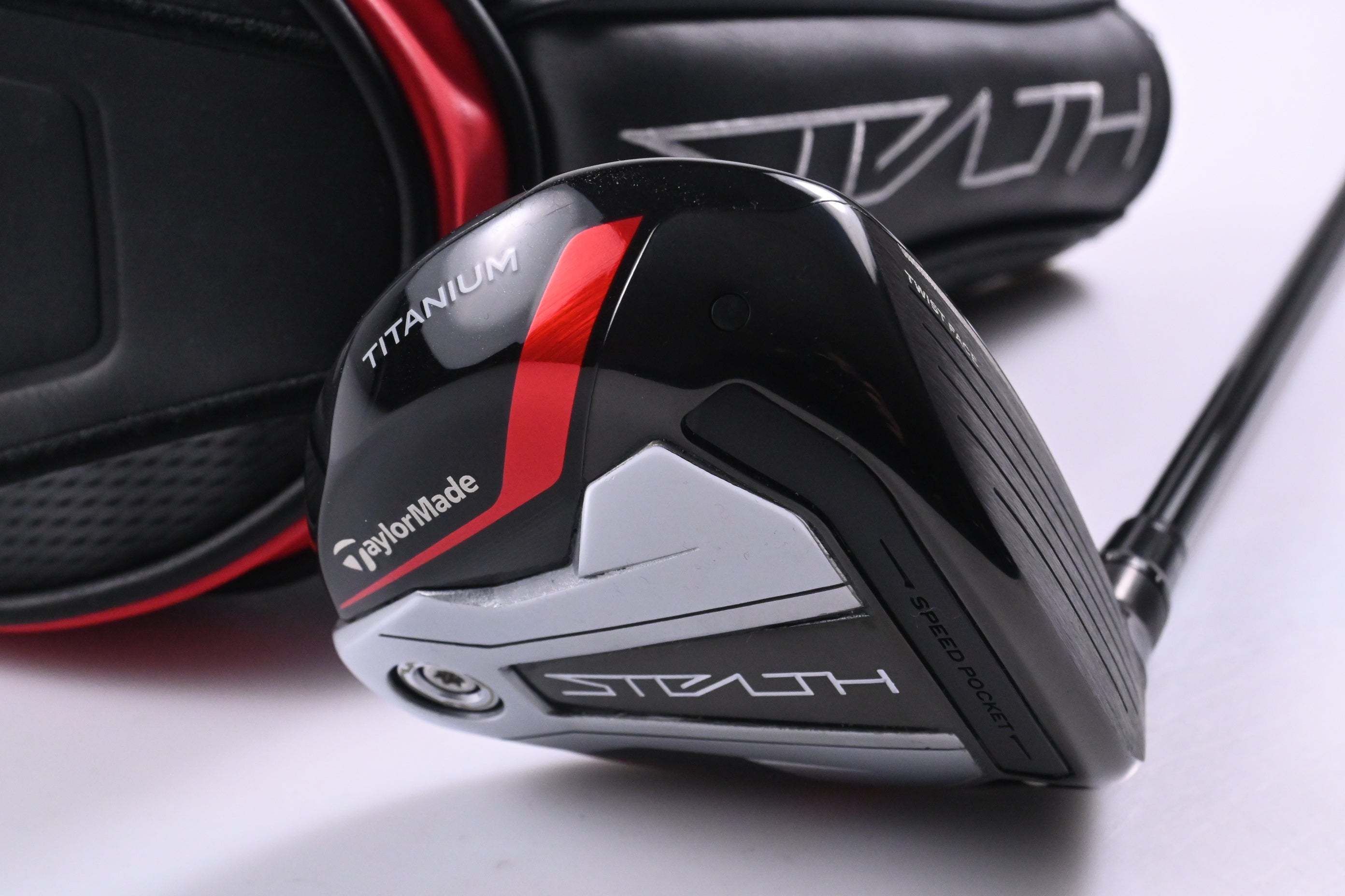 Taylormade Stealth Plus #3 Wood / 15 Degree / X-Flex HZRDUS RDX Smoke Red 75