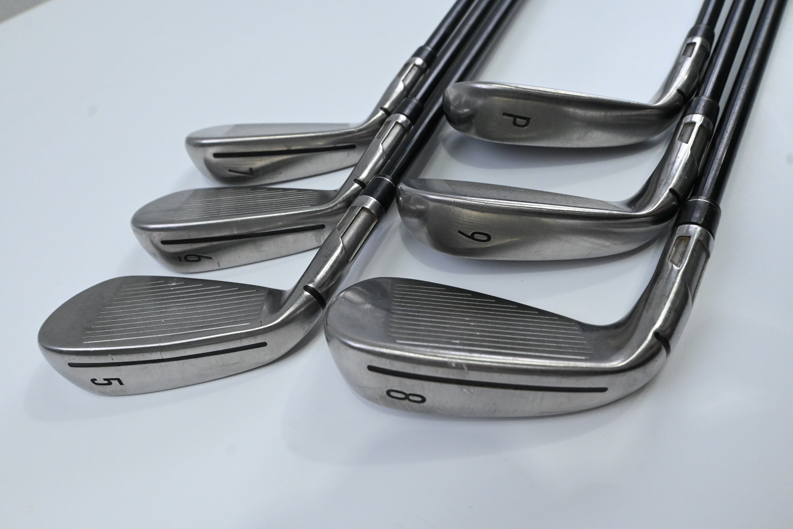 Taylormade Stealth Irons / 5-PW / Regular Flex Fujikura Ventus Red 6 Shafts
