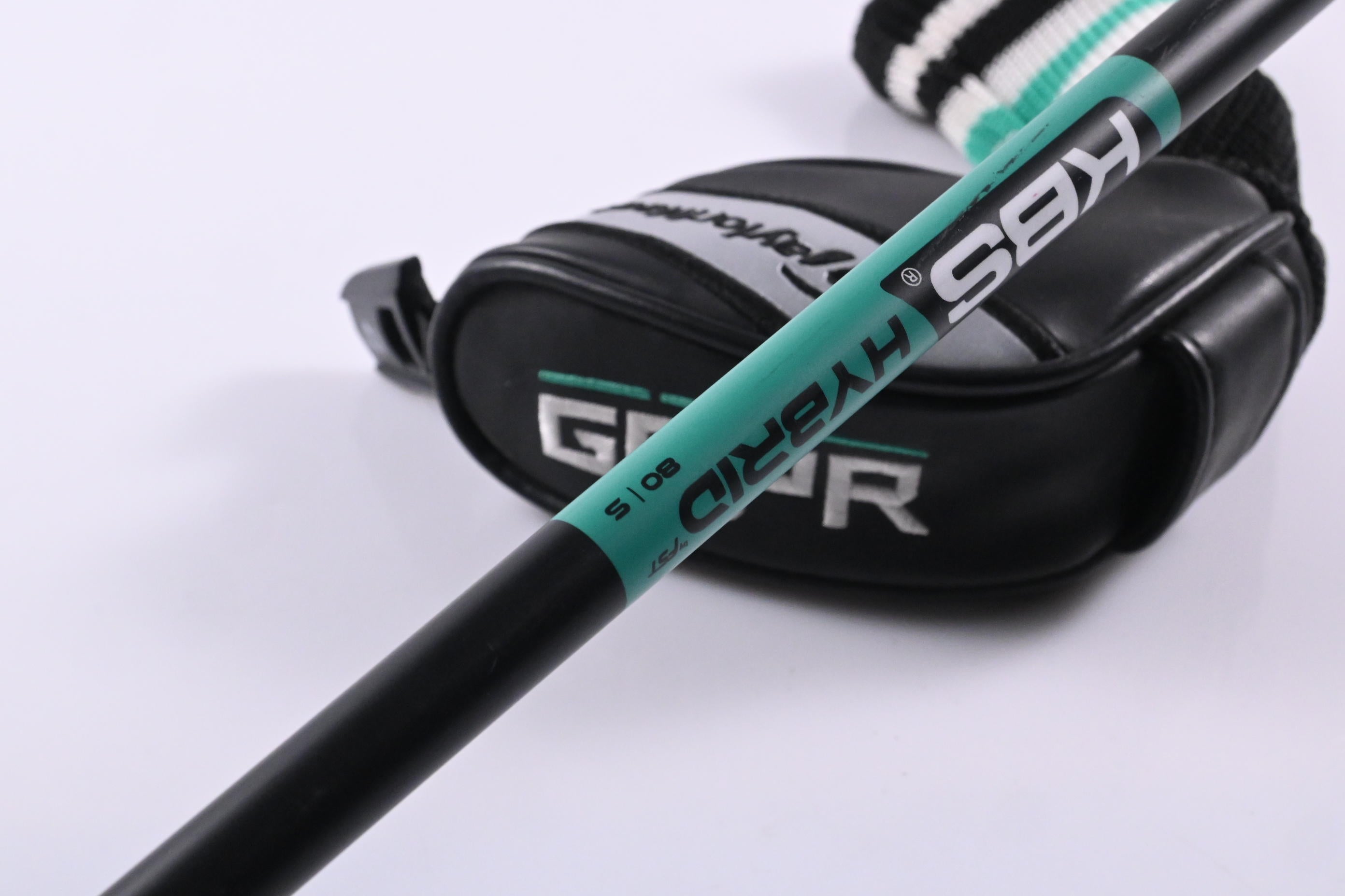 Taylormade GAPR Mid #4 Iron / 21 Degree / Stiff Flex KBS Hybrid 80 Shaft