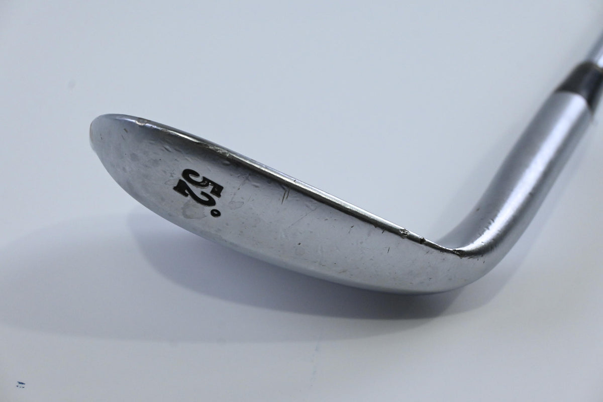 Srixon WG-706 Gap Wedge / 52 Degree / Stiff Flex Dynamic Gold S300