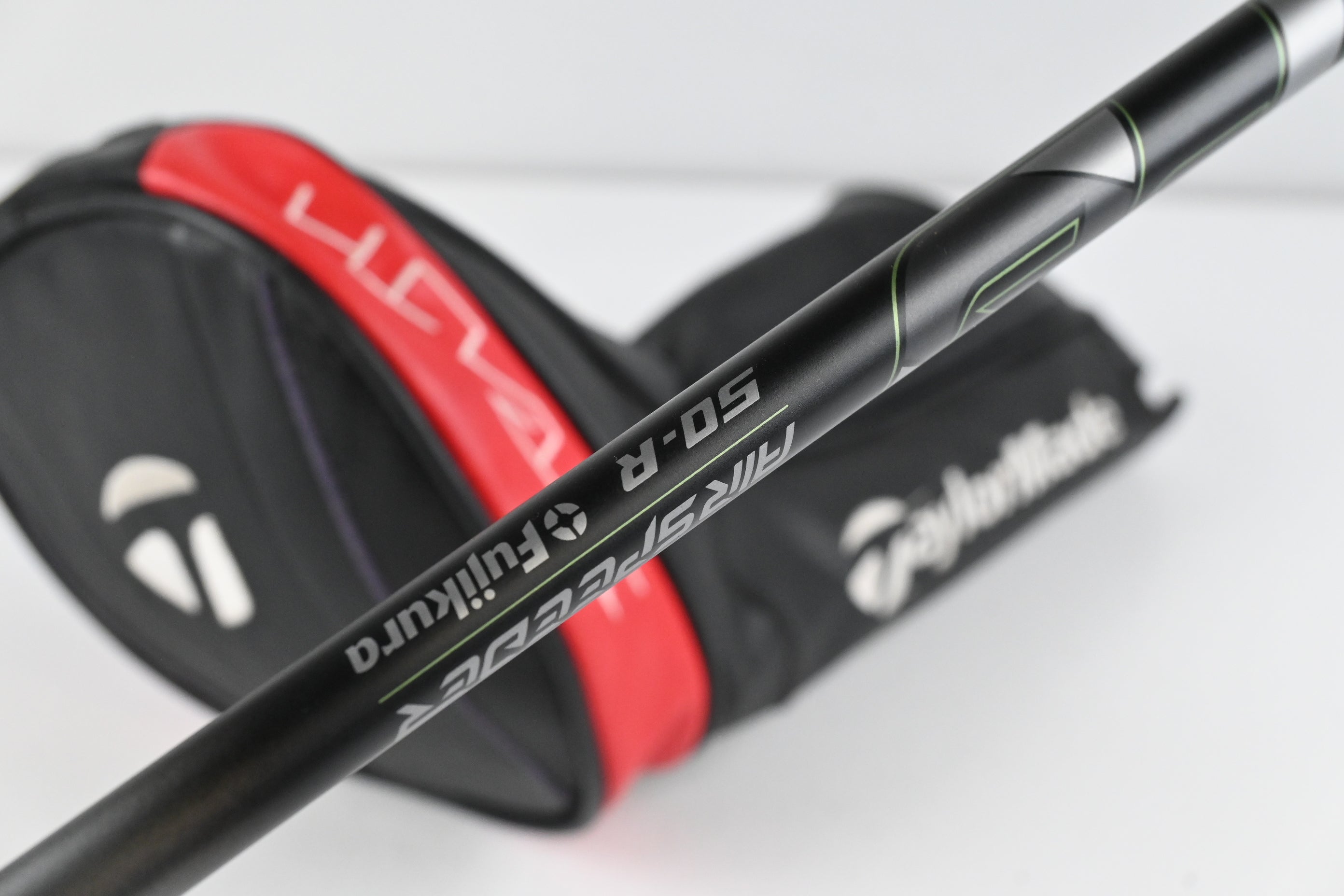 Taylormade Stealth HD Driver / 10.5 Degree / Regular Flex Fujikura Air Speeder 50