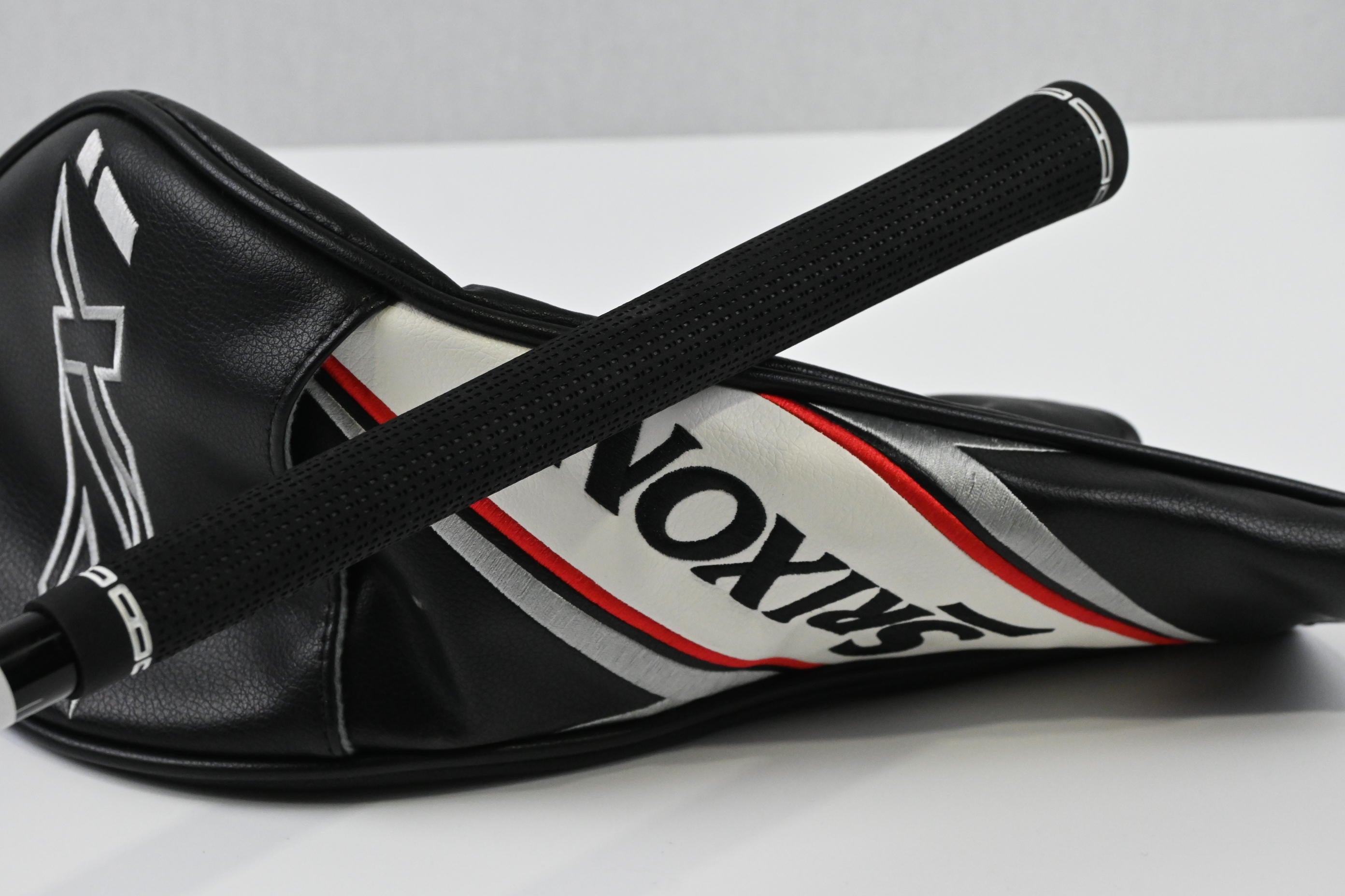 Srixon ZXi Driver / 10.5 Degree / X-Flex Kai'li White 60 Shaft