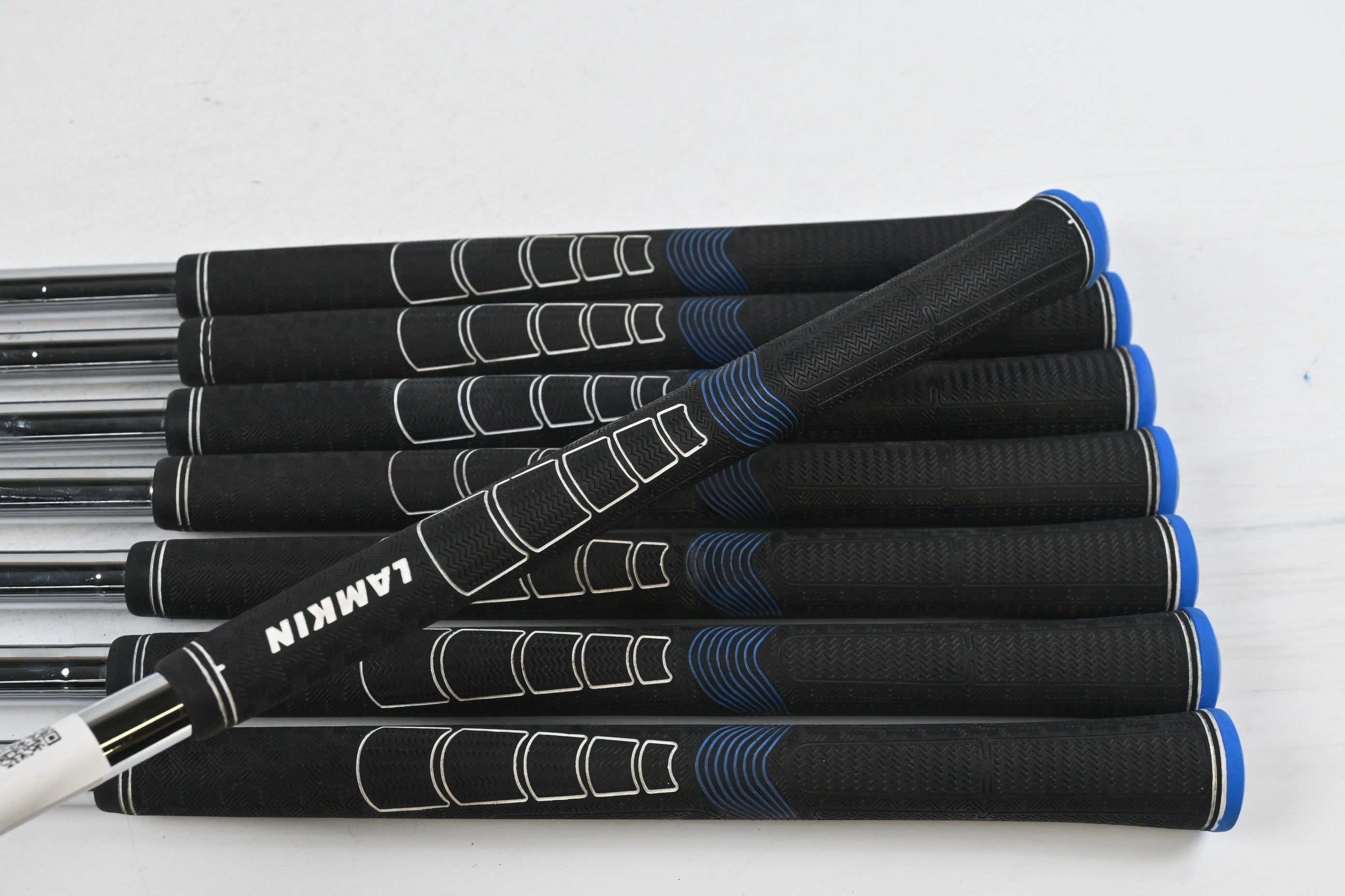 Titleist 718 AP3 Irons / 4-PW+GW / Stiff Flex AMT Black S300 Shafts