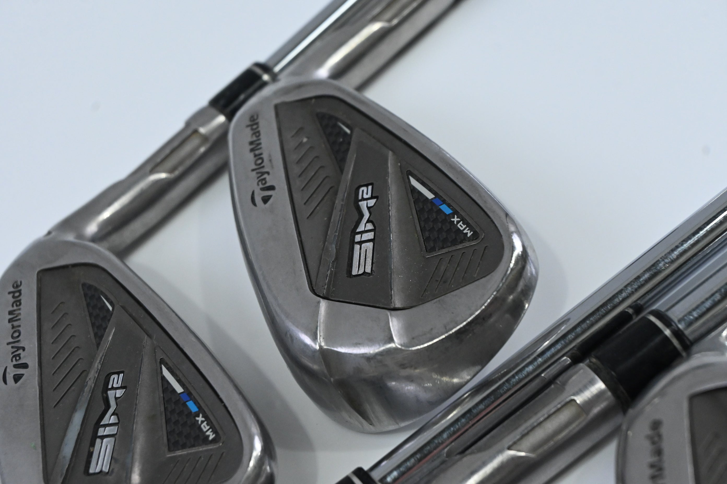 Taylormade SIM2 Max Irons / 5-9 / Regular Flex KBS Max MT 85 Shafts