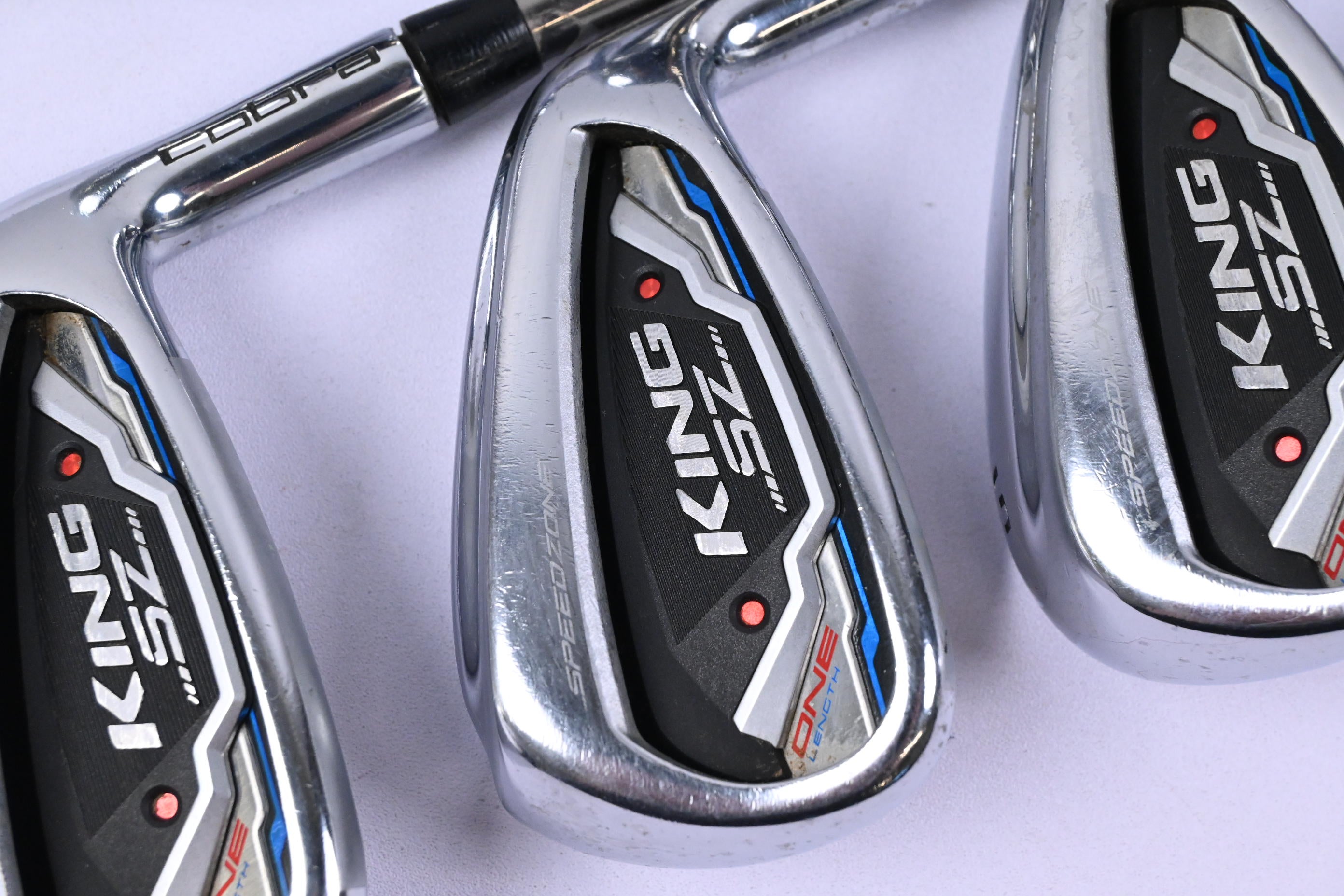 Cobra King Speedzone Irons / 5-PW+GW / Regular Flex UST Recoil ESX 460 Shafts