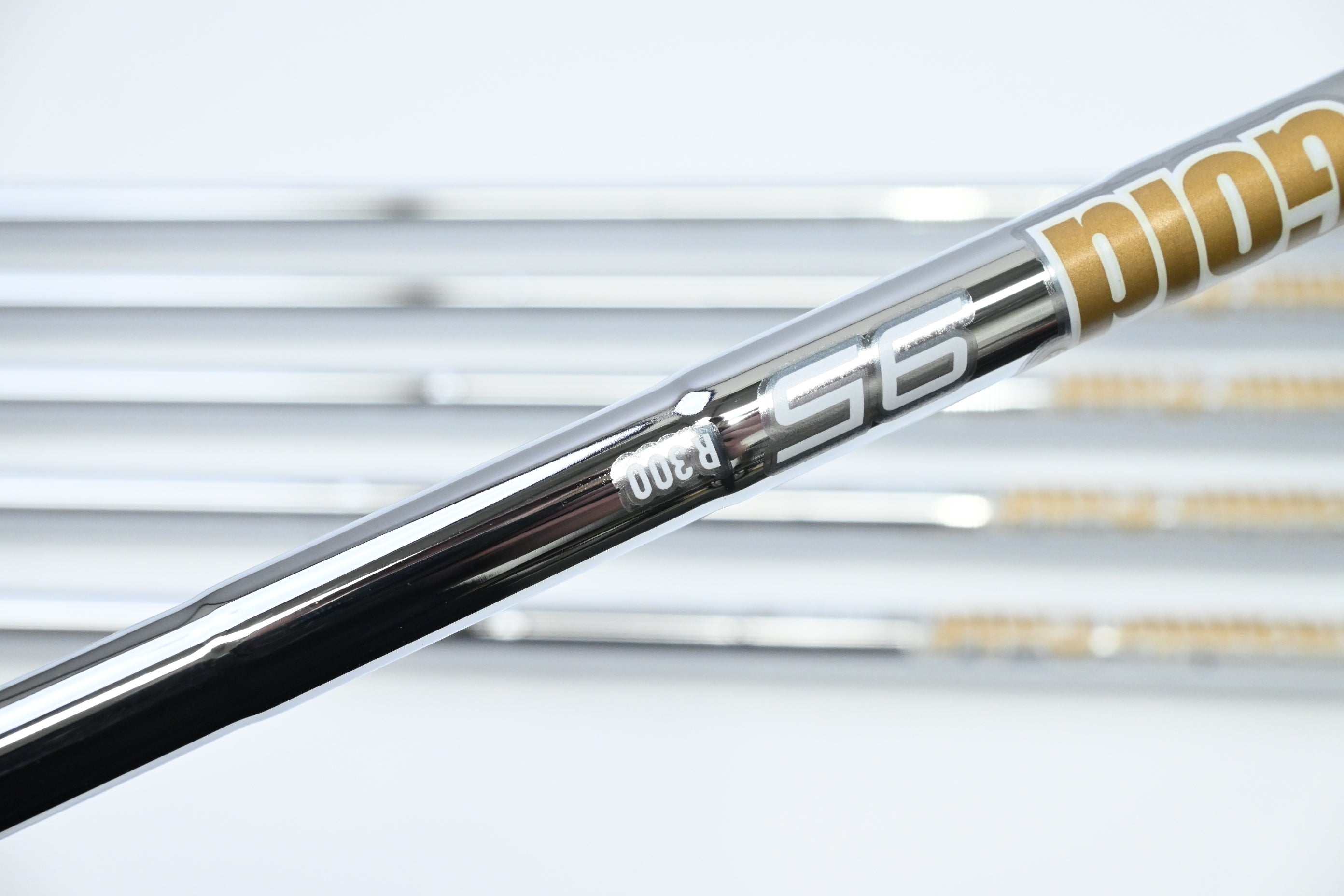 Left Hand PXG 0311 P Gen8 Irons / 5-PW / Regular Flex Dynamic Gold R300 95
