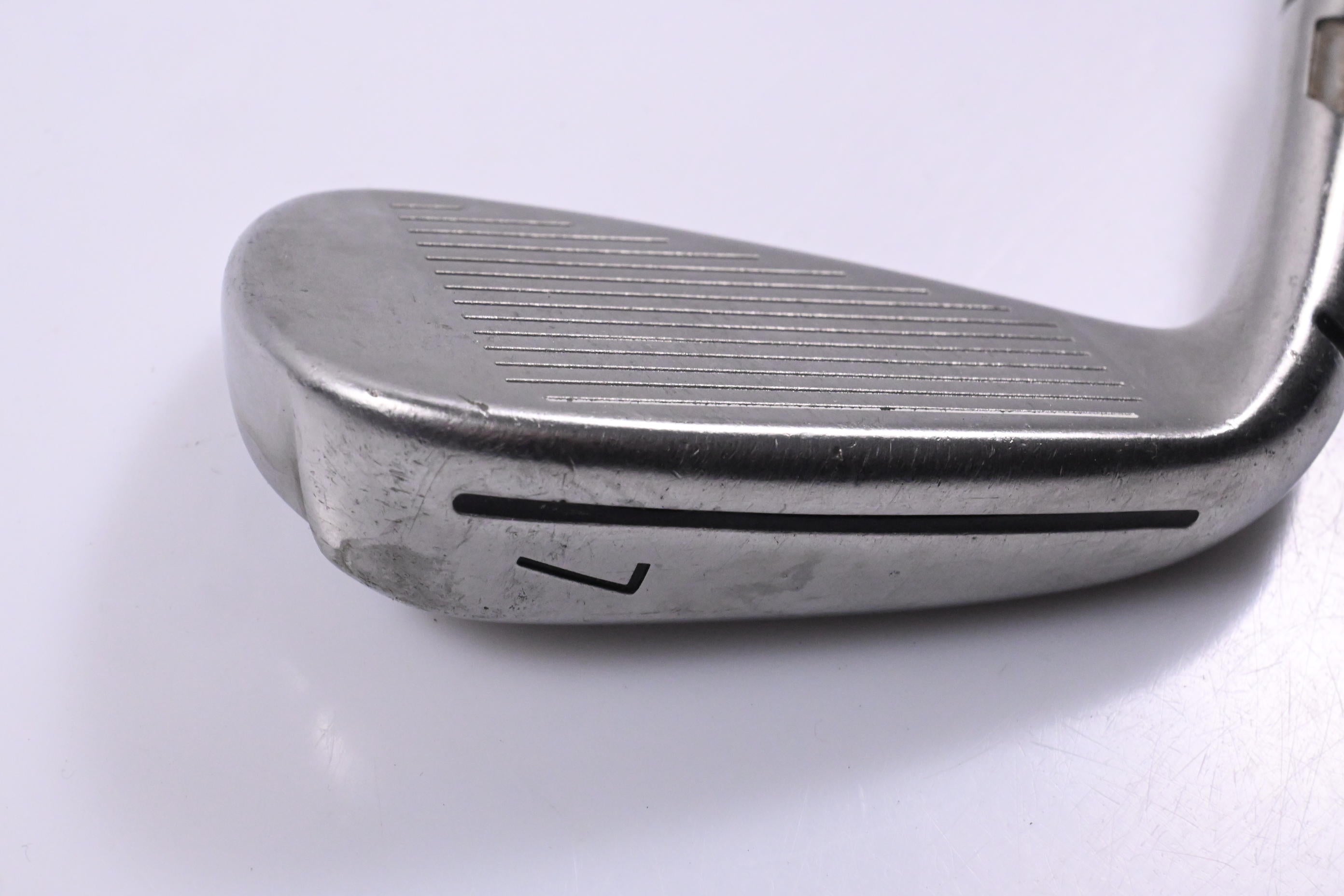 Taylormade SIM2 Max #7 Iron / 28.5 Degree / Stiff Flex Dynamic Gold 105 S300