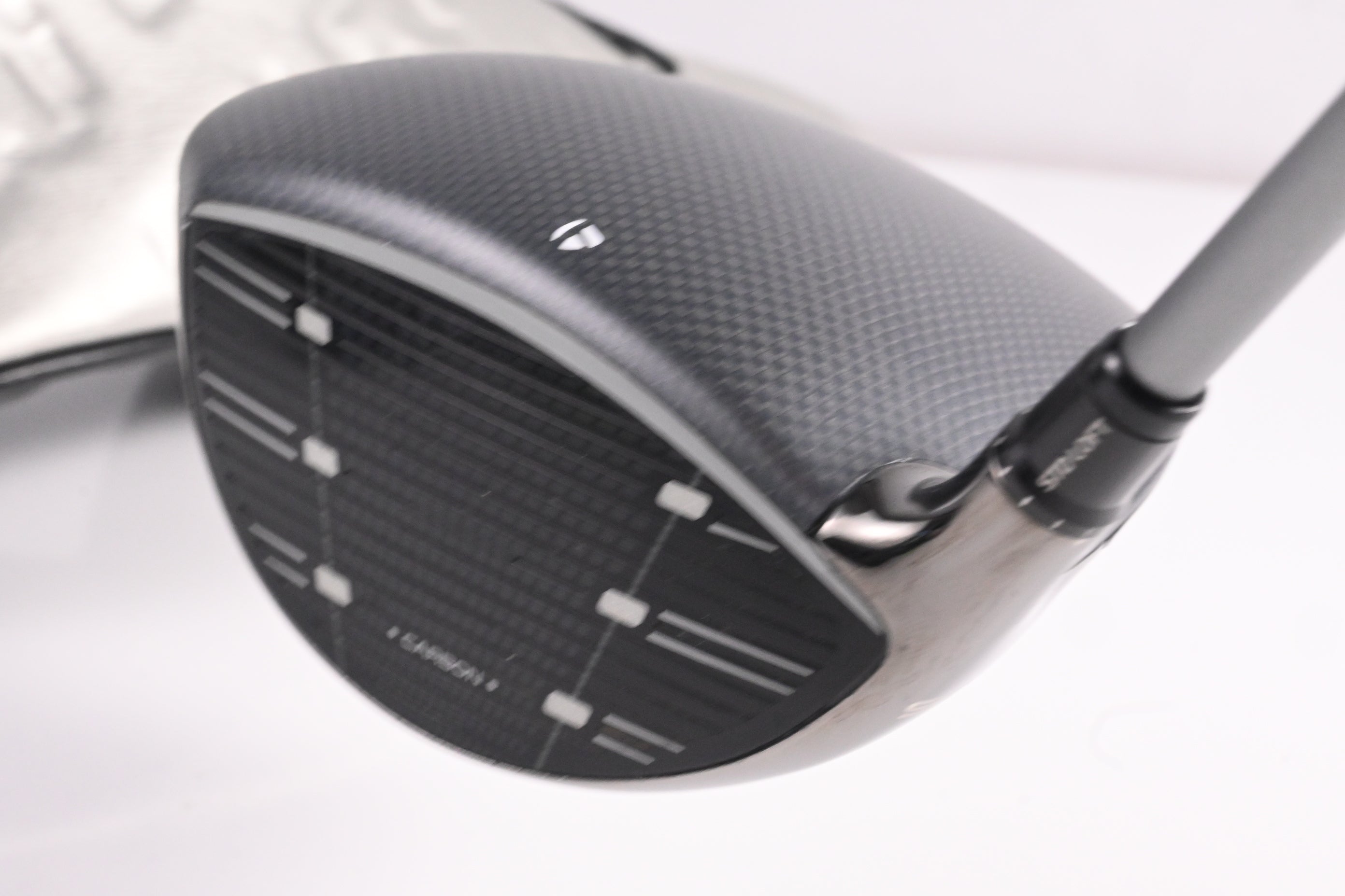 Taylormade Qi35 Driver / 10.5 Degree / Regular Flex Fujikura Air Speeder 50