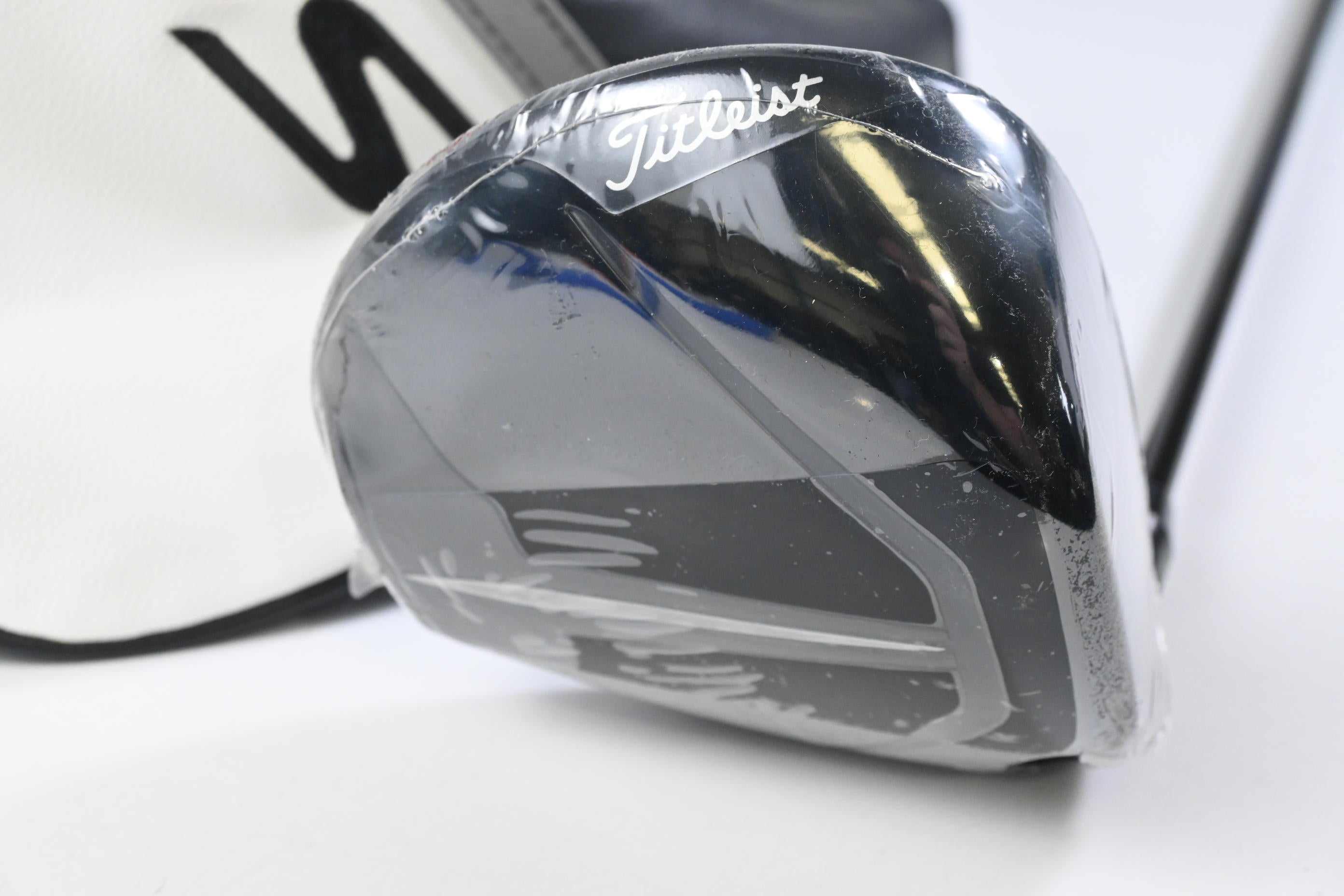 Titleist TSR2 Driver / 9 Degree / Stiff Flex Tensei AV Blue 55 Shaft
