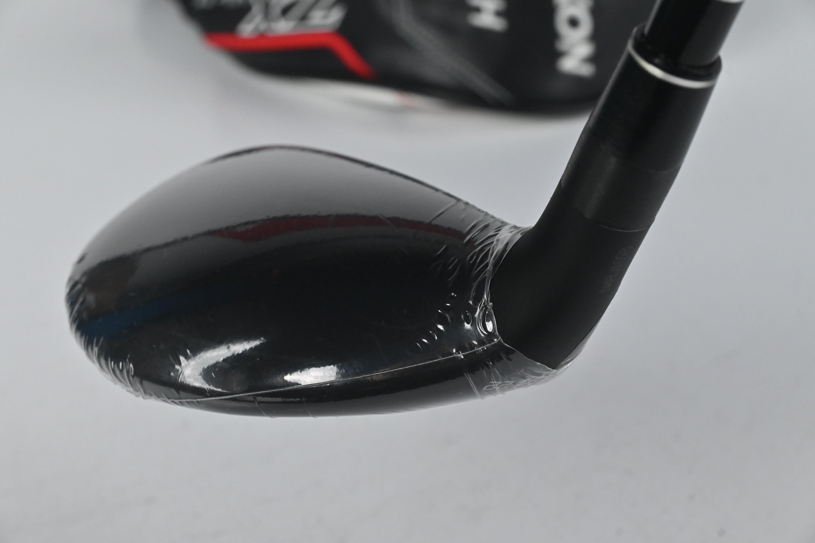 Left Hand Srixon ZX Mk II 2023 #4 Hybrid / 22 Degree / Regular Flex HZRDUS Smoke