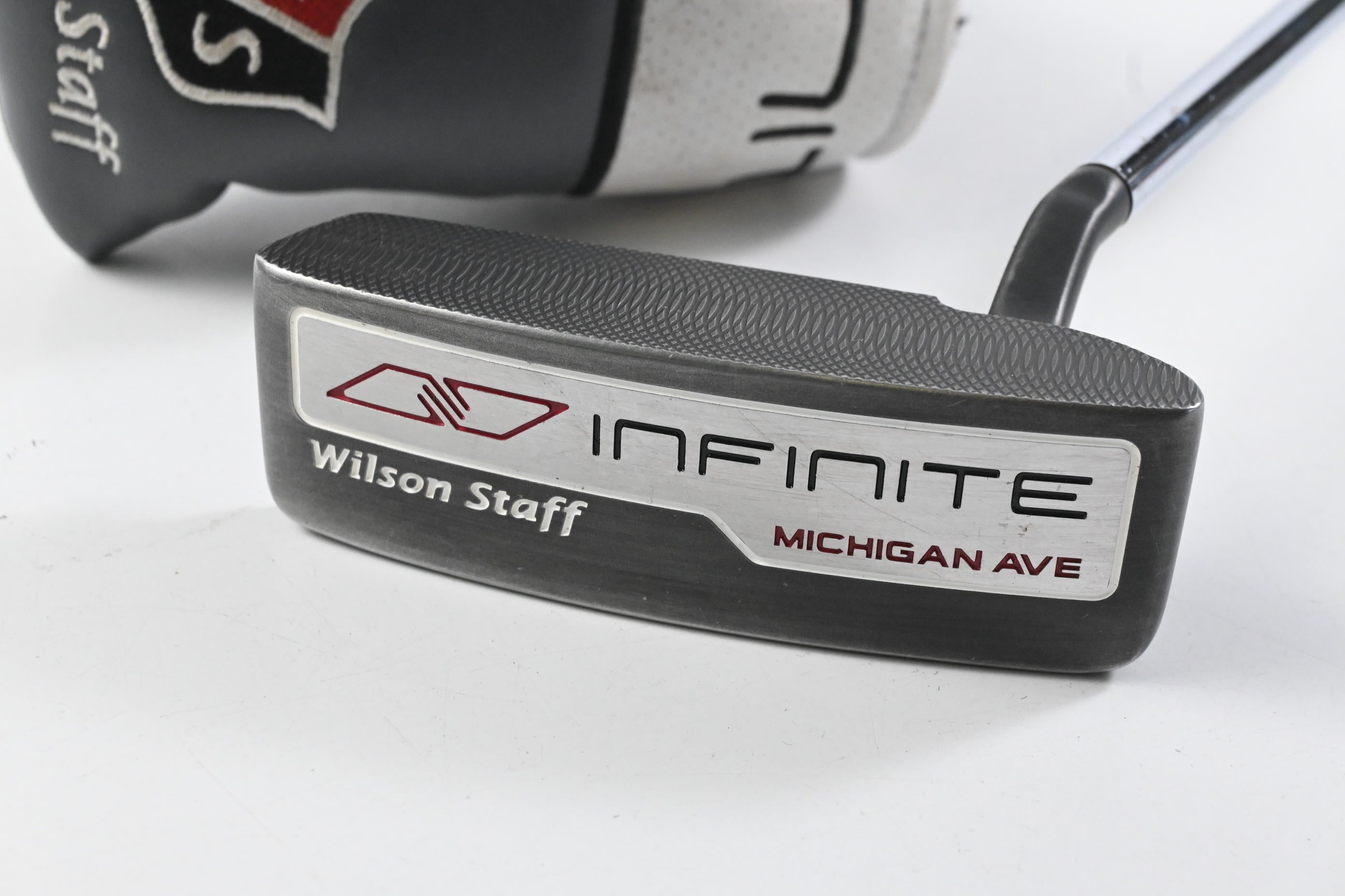 Wilson Infinite Michigan Ave Putter / 34 Inch