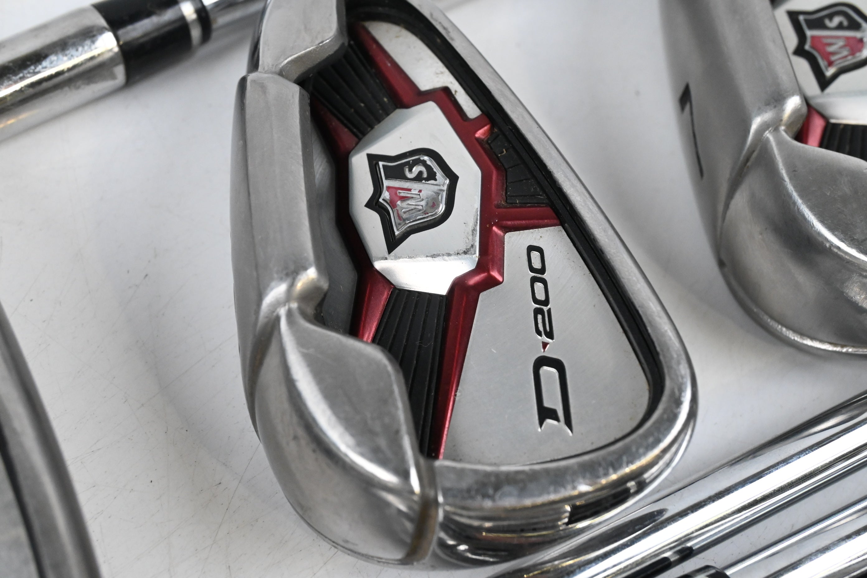 Wilson D200 Irons / 5-PW+SW / Uniflex Wilson SL 85 Shafts