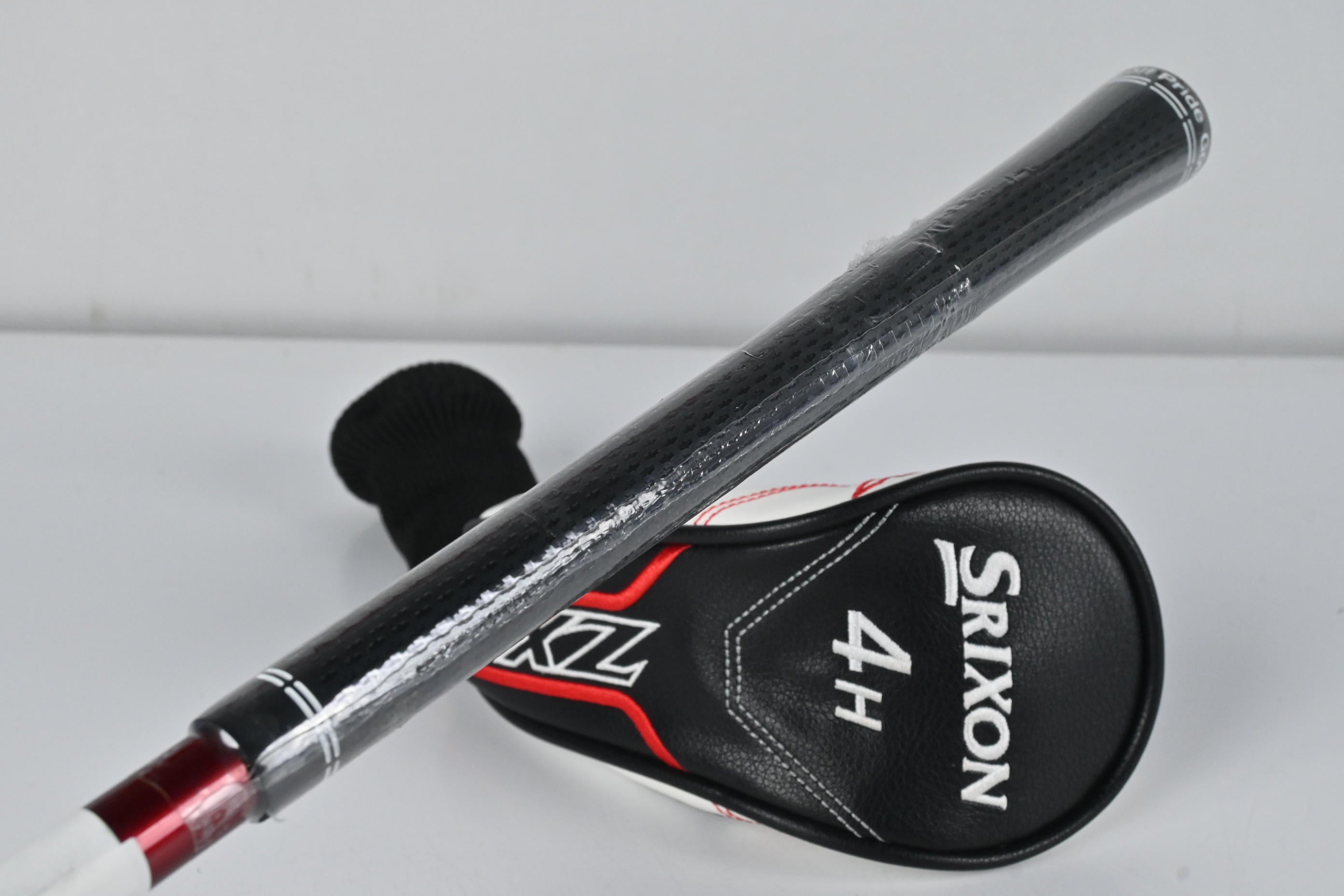 Left Hand Srixon ZX Mk II 2023 #4 Hybrid / 22 Degree / Regular Flex HZRDUS Smoke