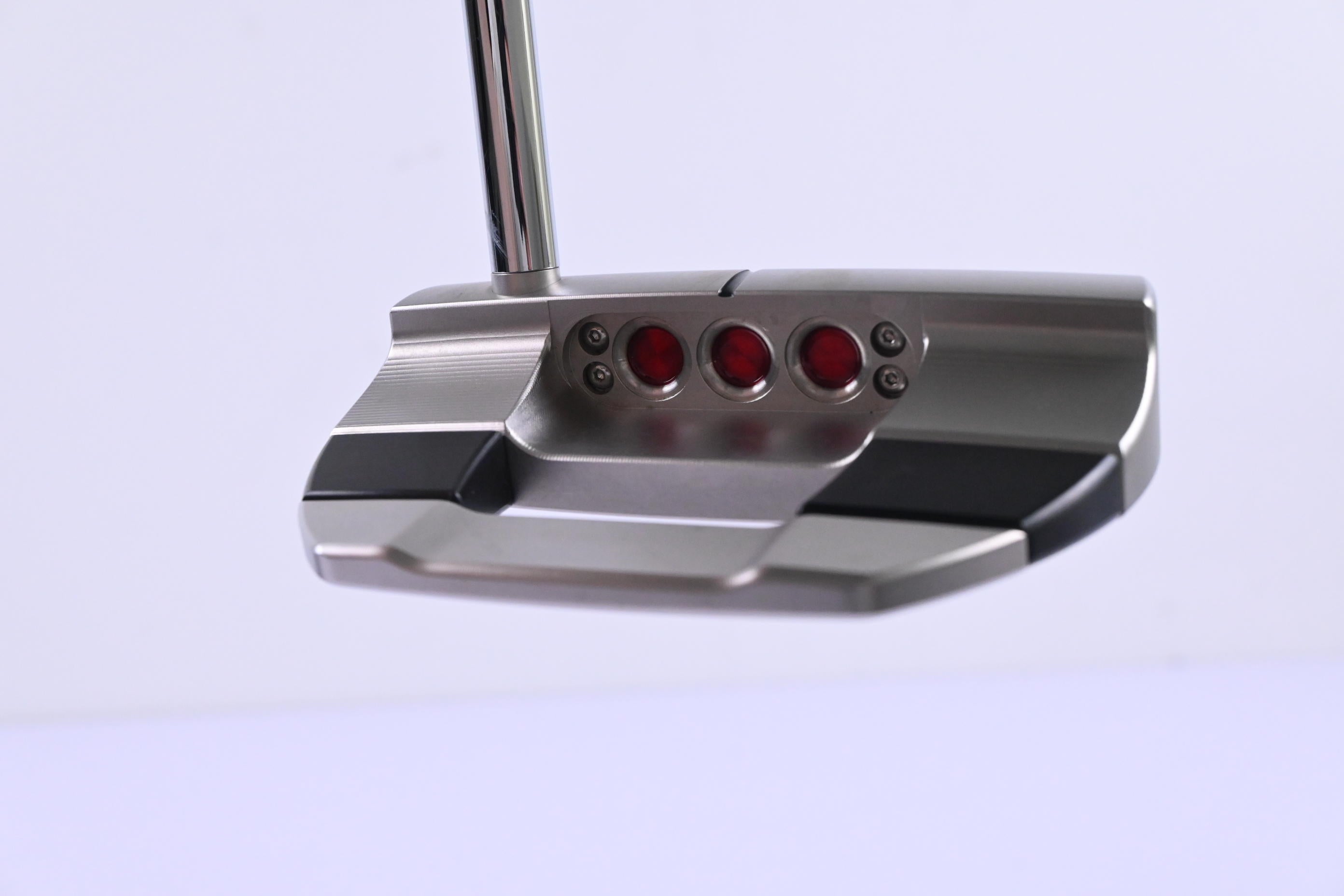 Scotty Cameron 2025 Studio Style Fastback Putter / 34 Inch
