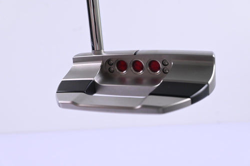 Scotty Cameron 2025 Studio Style Fastback Putter / 34 Inch